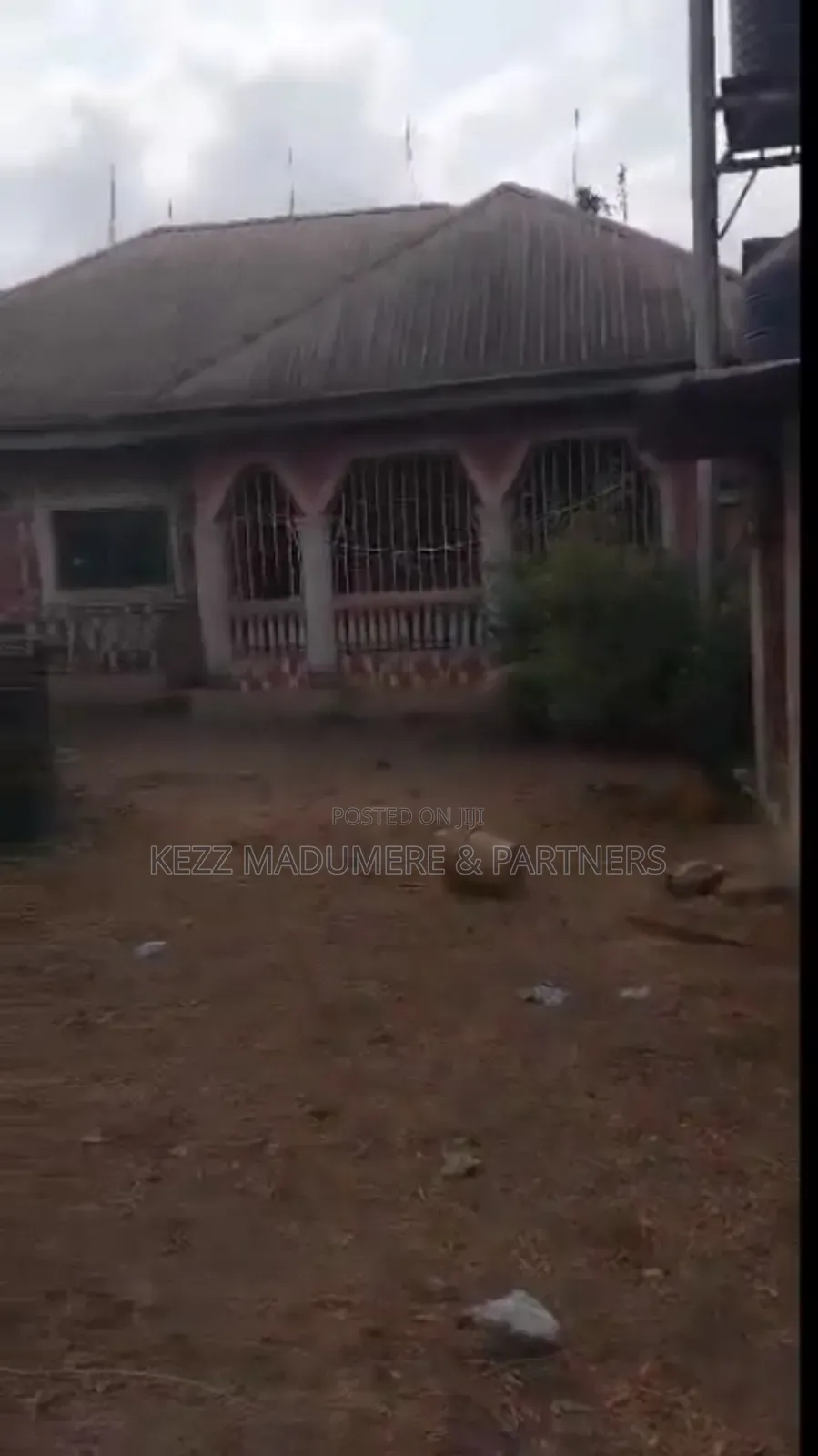 4bdrm Bungalow in Umuguma Owerri Imo for sale