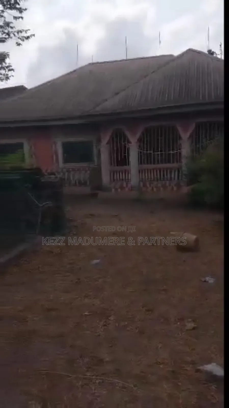 4bdrm Bungalow in Umuguma Owerri Imo for sale