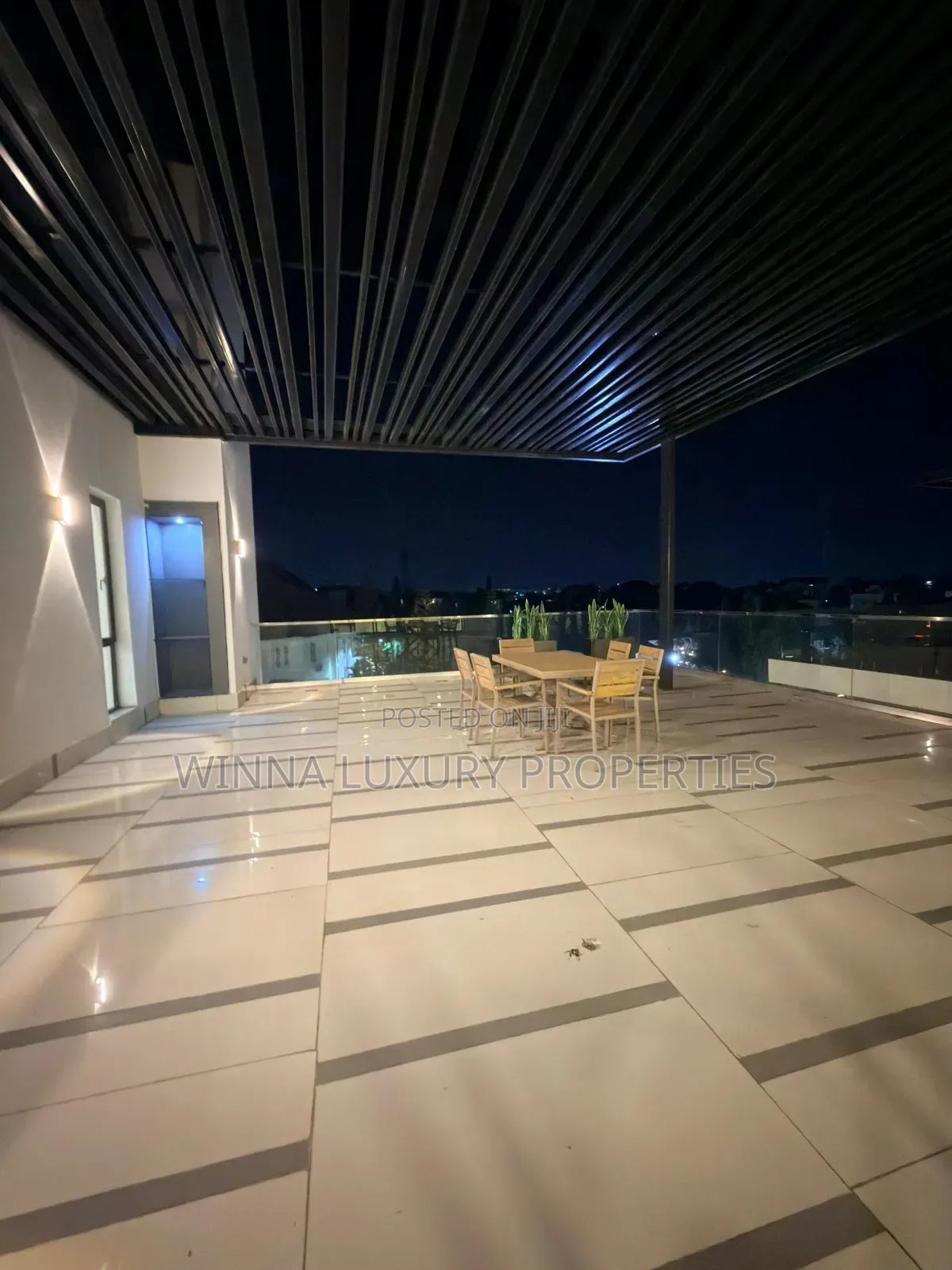 8bdrm Mansion in Asokoro Main for sale