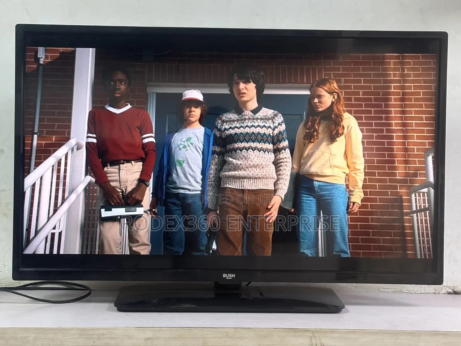 32-inch Uk Used Bush Smart Tv For Sale