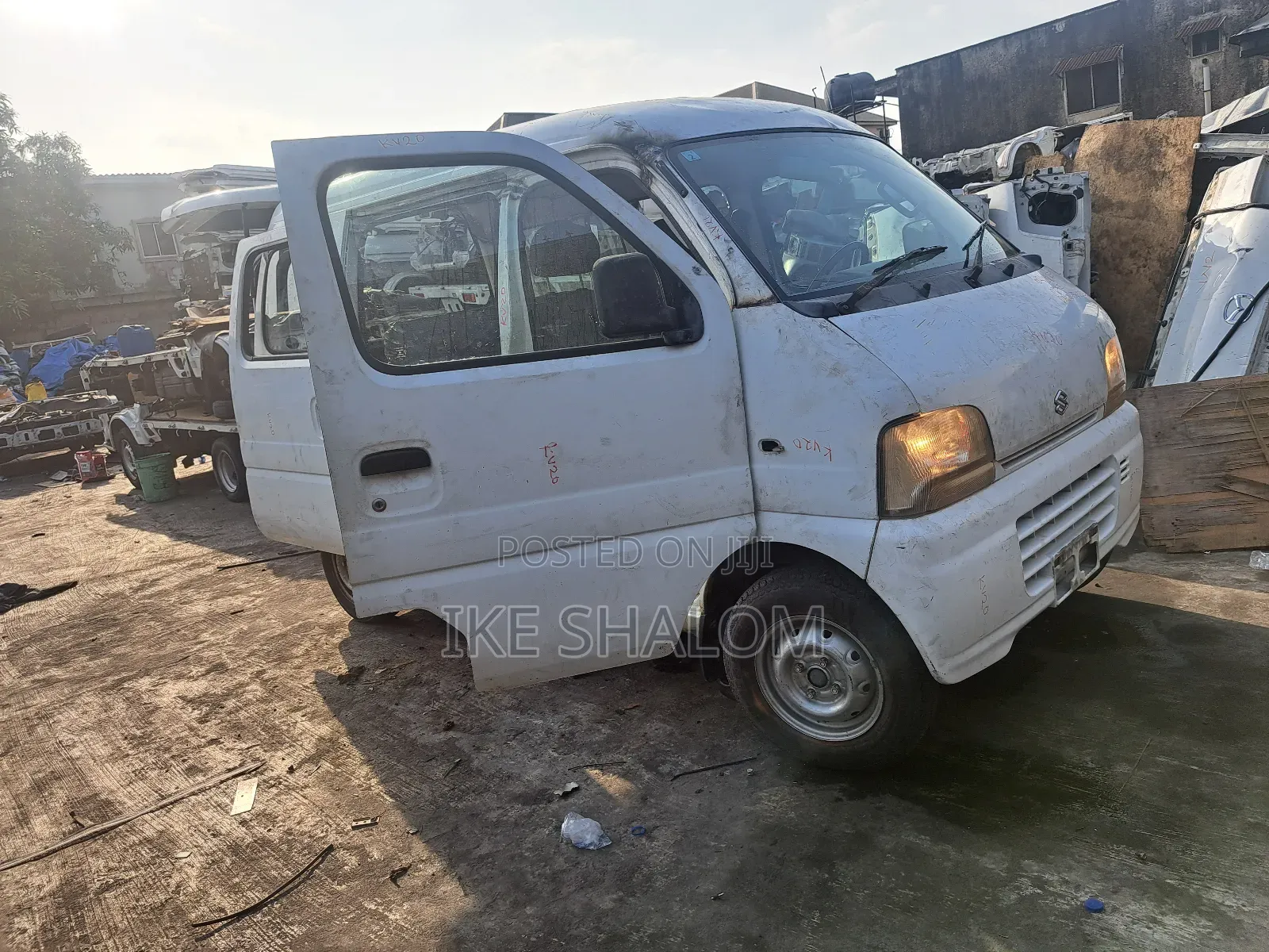 Suzuki Every 2010