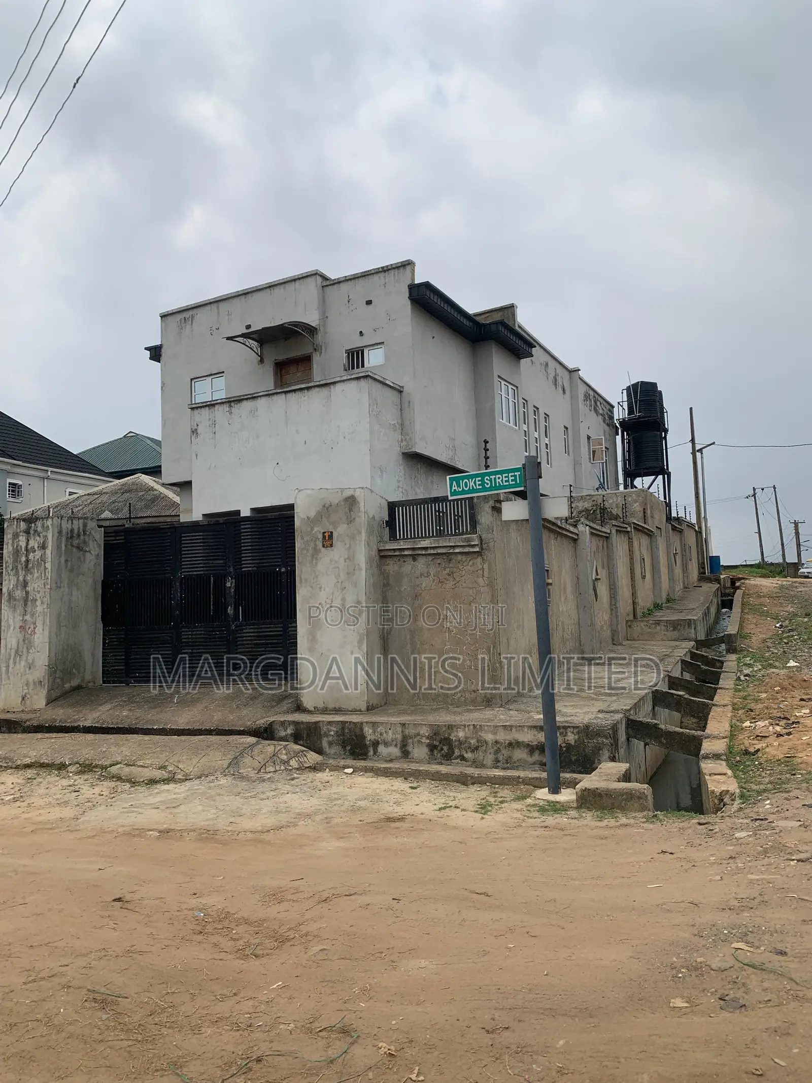 Furnished 5bdrm Duplex in Alogba, Ebute for sale