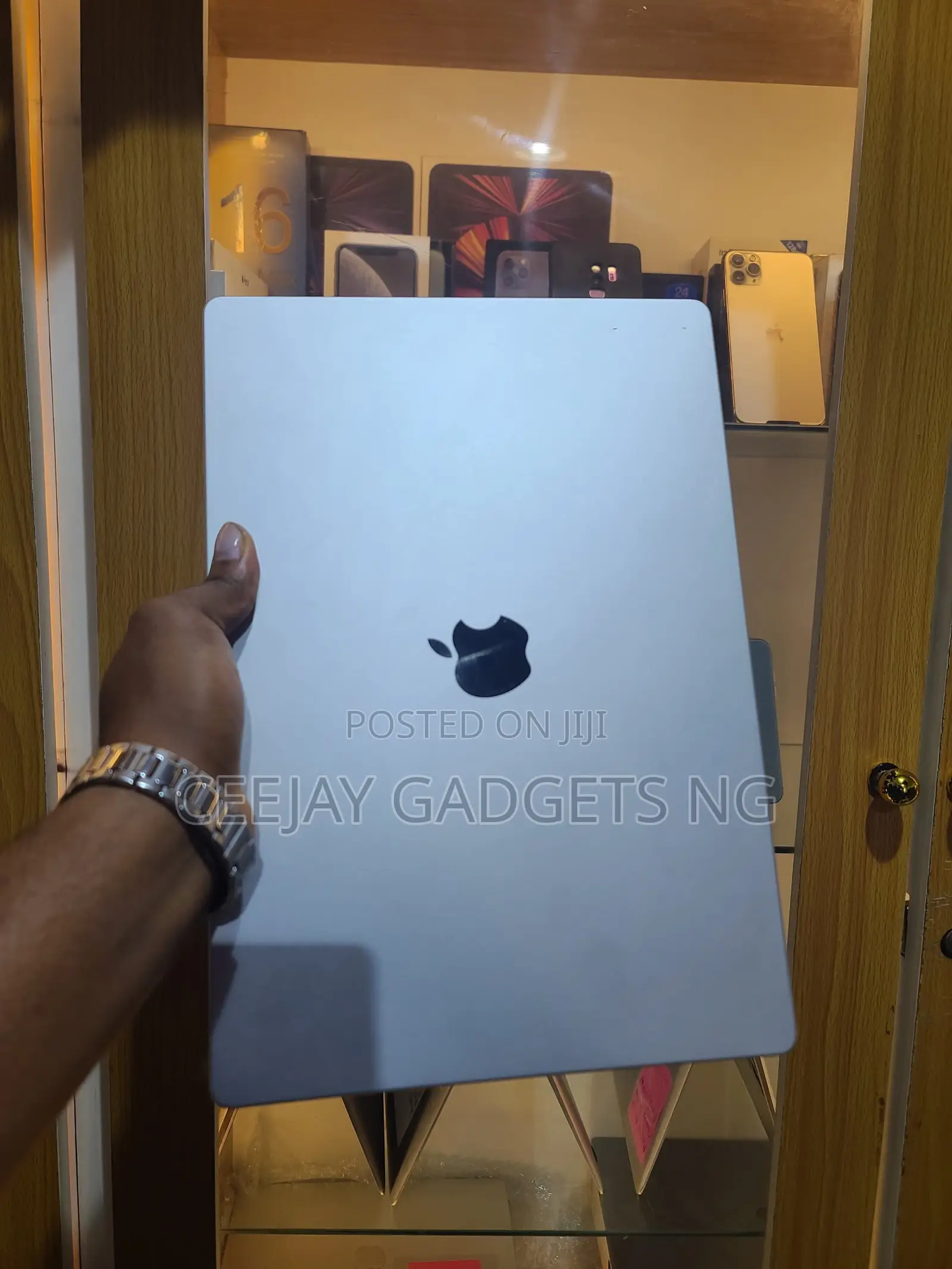 Laptop Apple MacBook Pro 2021 M1 32GB Apple M1 Max SSD 1T