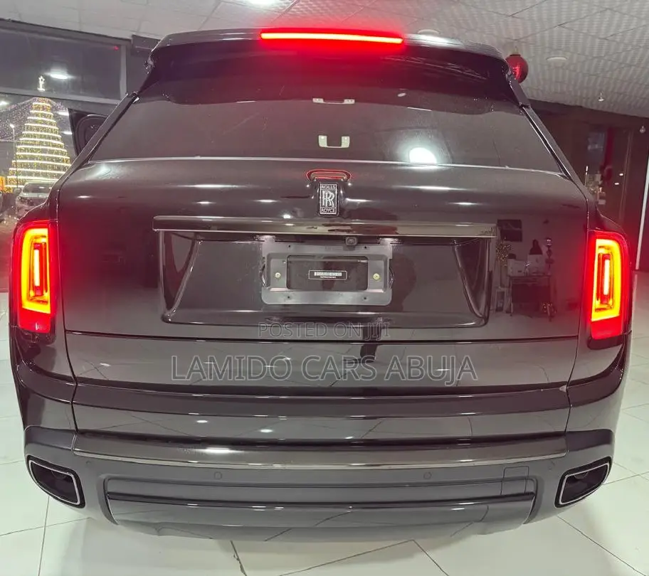 Rolls-Royce Cullinan Black Badge Sport Utility 2023 Black