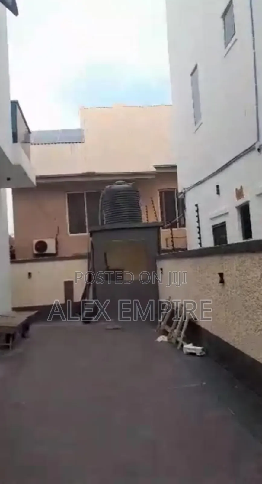 5bdrm Duplex in Festac for sale