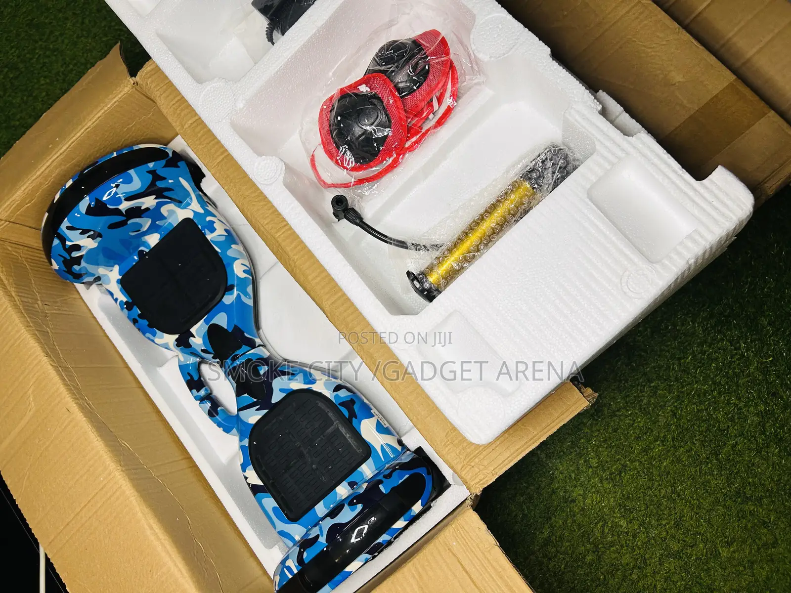 Premium 10-Inch Smart Hoverboard – Camo Blue Classic White Editions