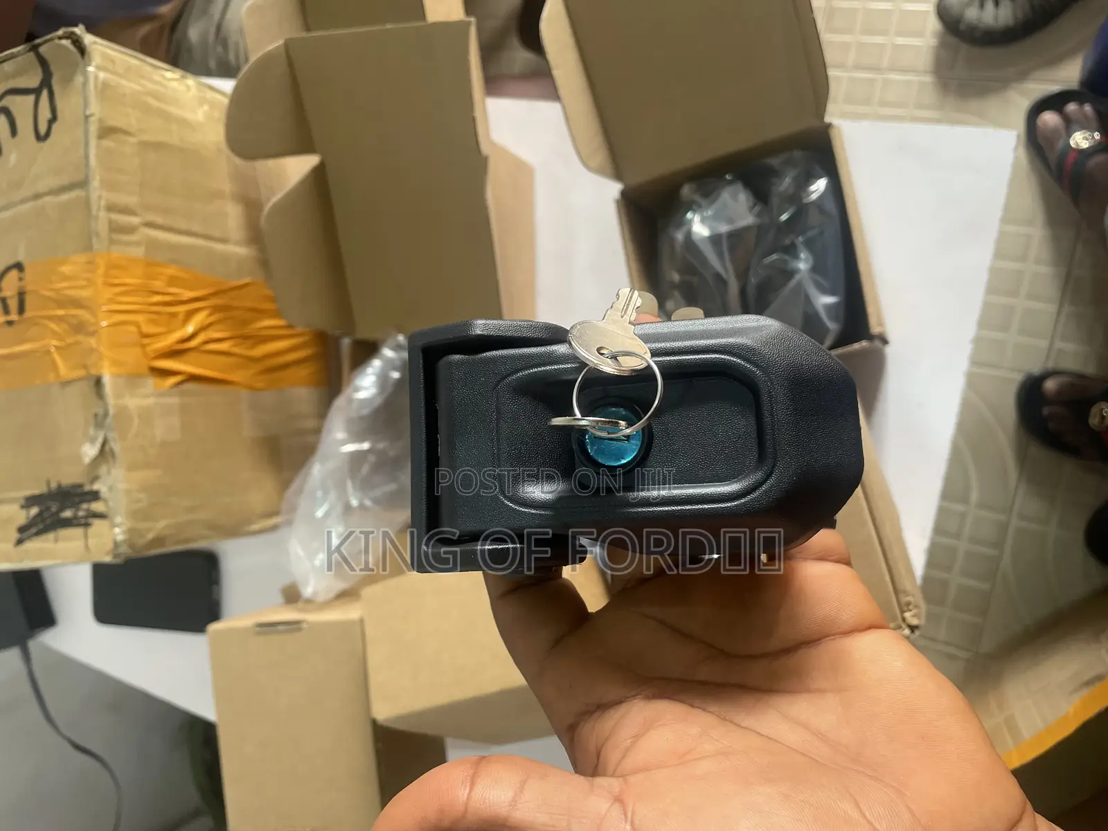 Jeep Wrangler 2021 Bonnet Lock