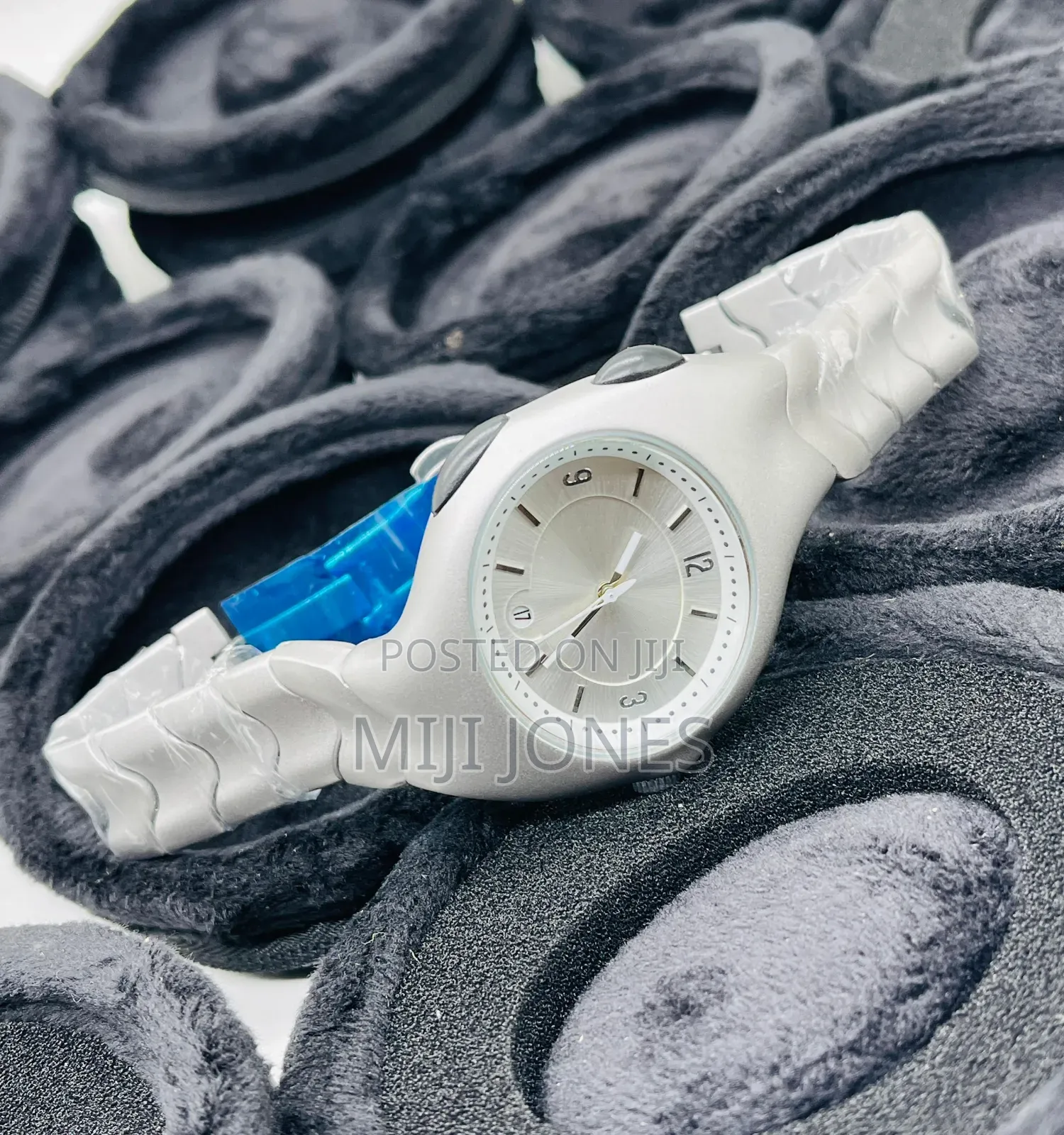 *Nike Chain Watch  – Urban Edge ⌚
