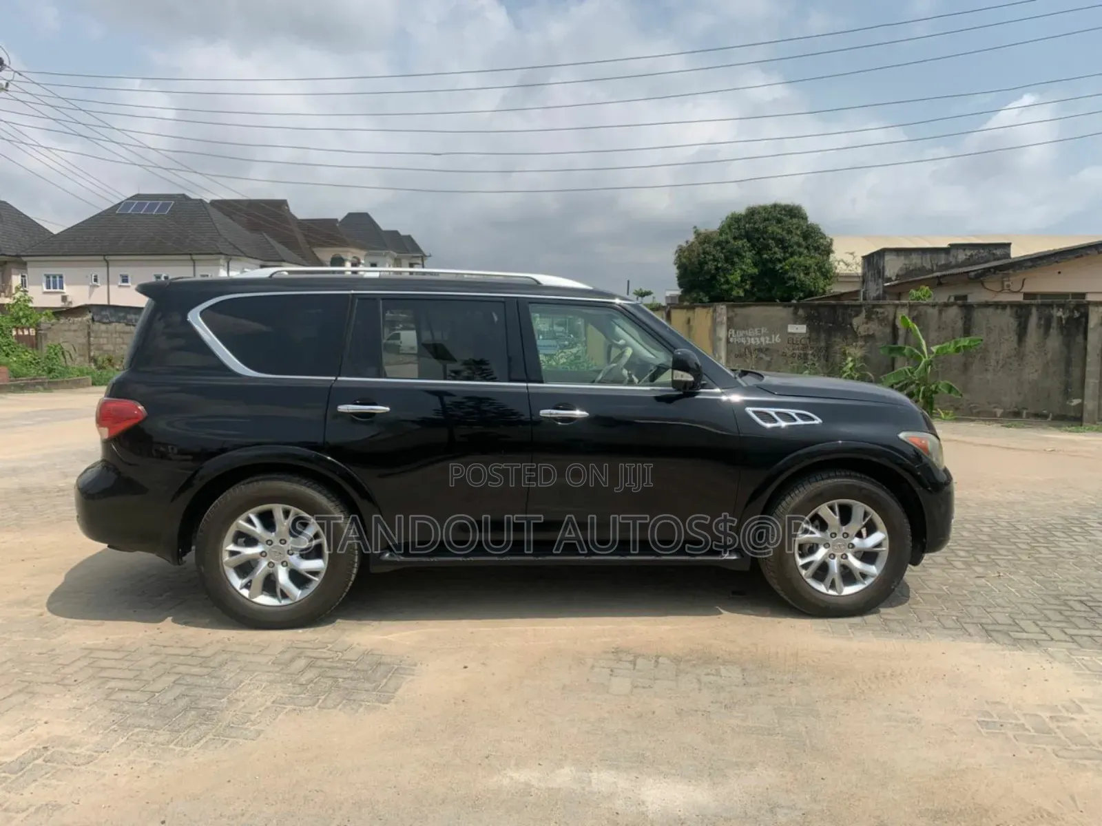 Infiniti QX56 2012 Black