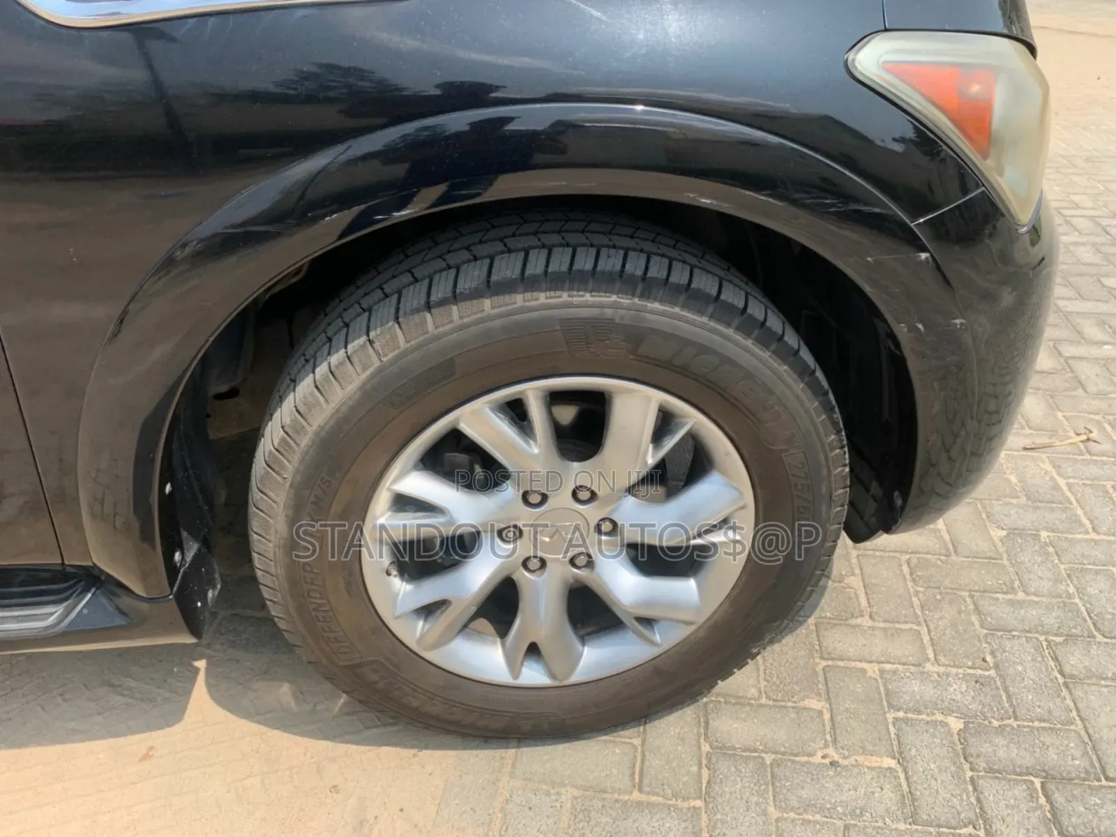 Infiniti QX56 2012 Black