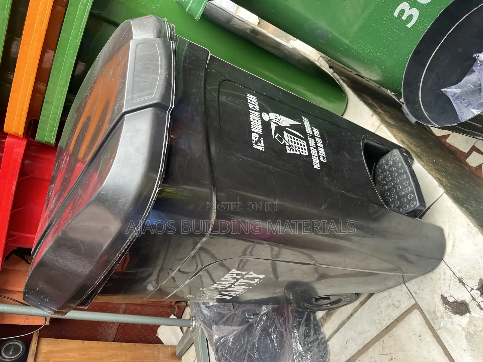 120l Happy Family Plastic Pedal Waste Bin