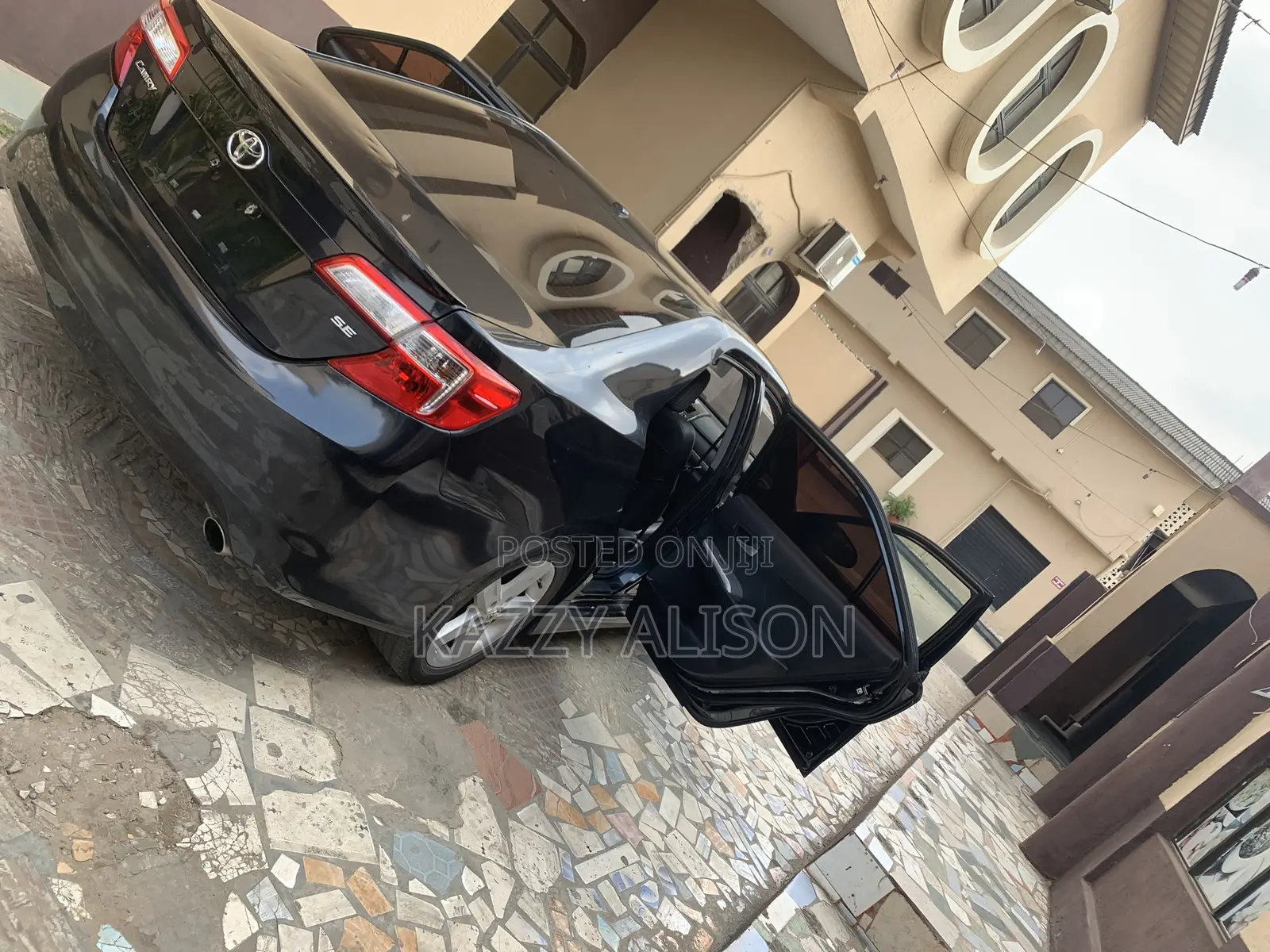 Toyota Camry SE 4dr Sedan (2.5L 4cyl 6A) 2013 Black