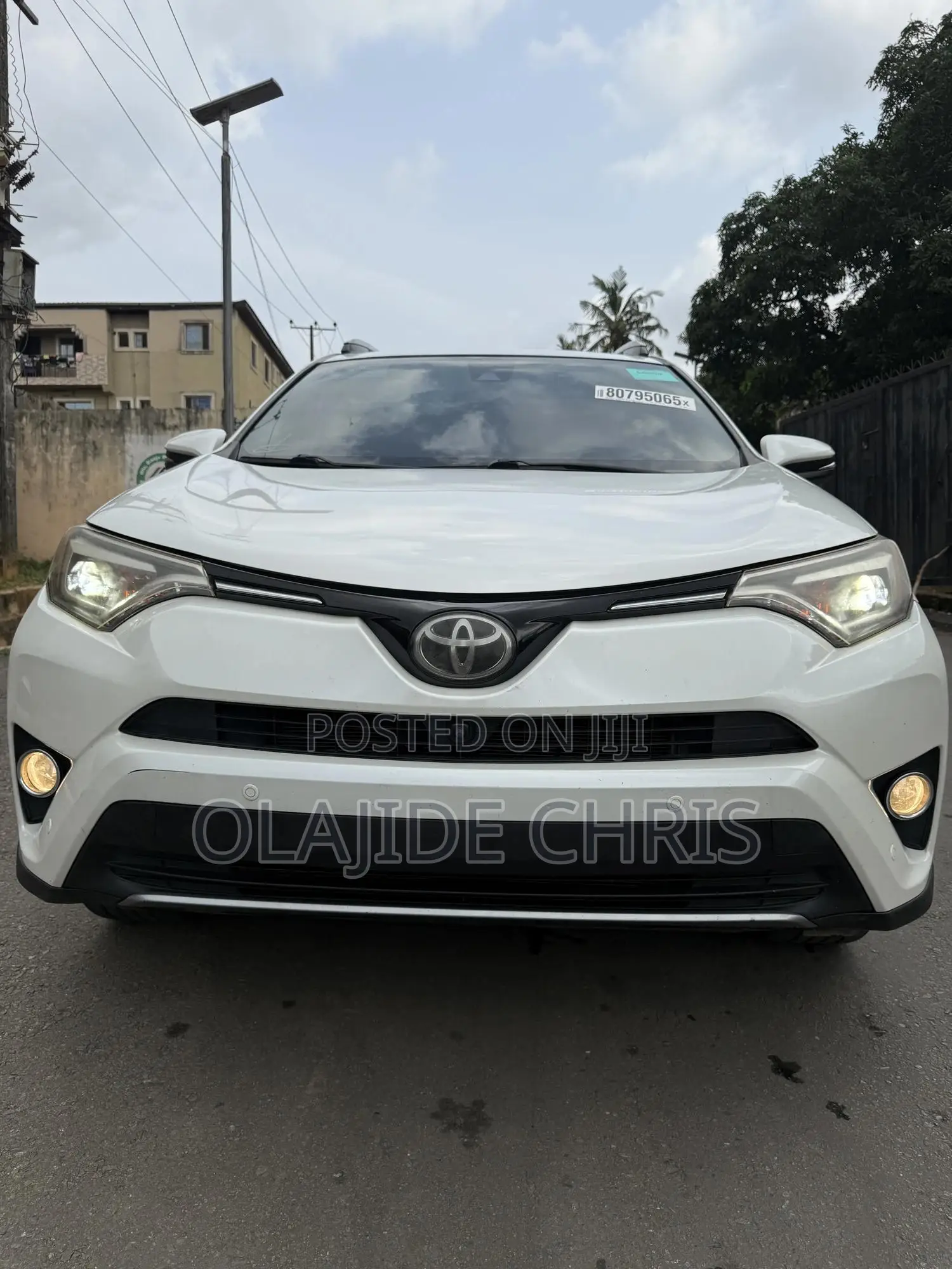Toyota RAV4 Platinum AWD (2.5L 4cyl 6A) 2017 White