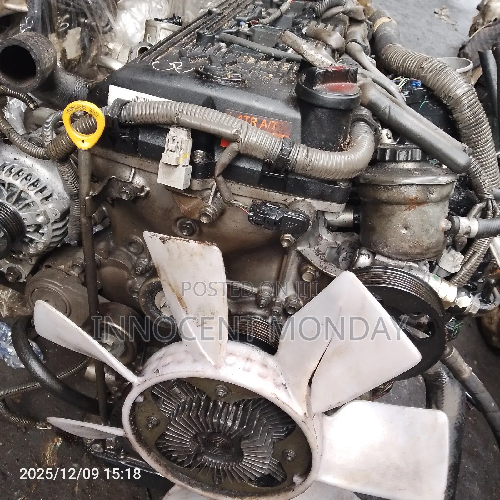 Engine and Gearbox for Toyota Hilux 2011.