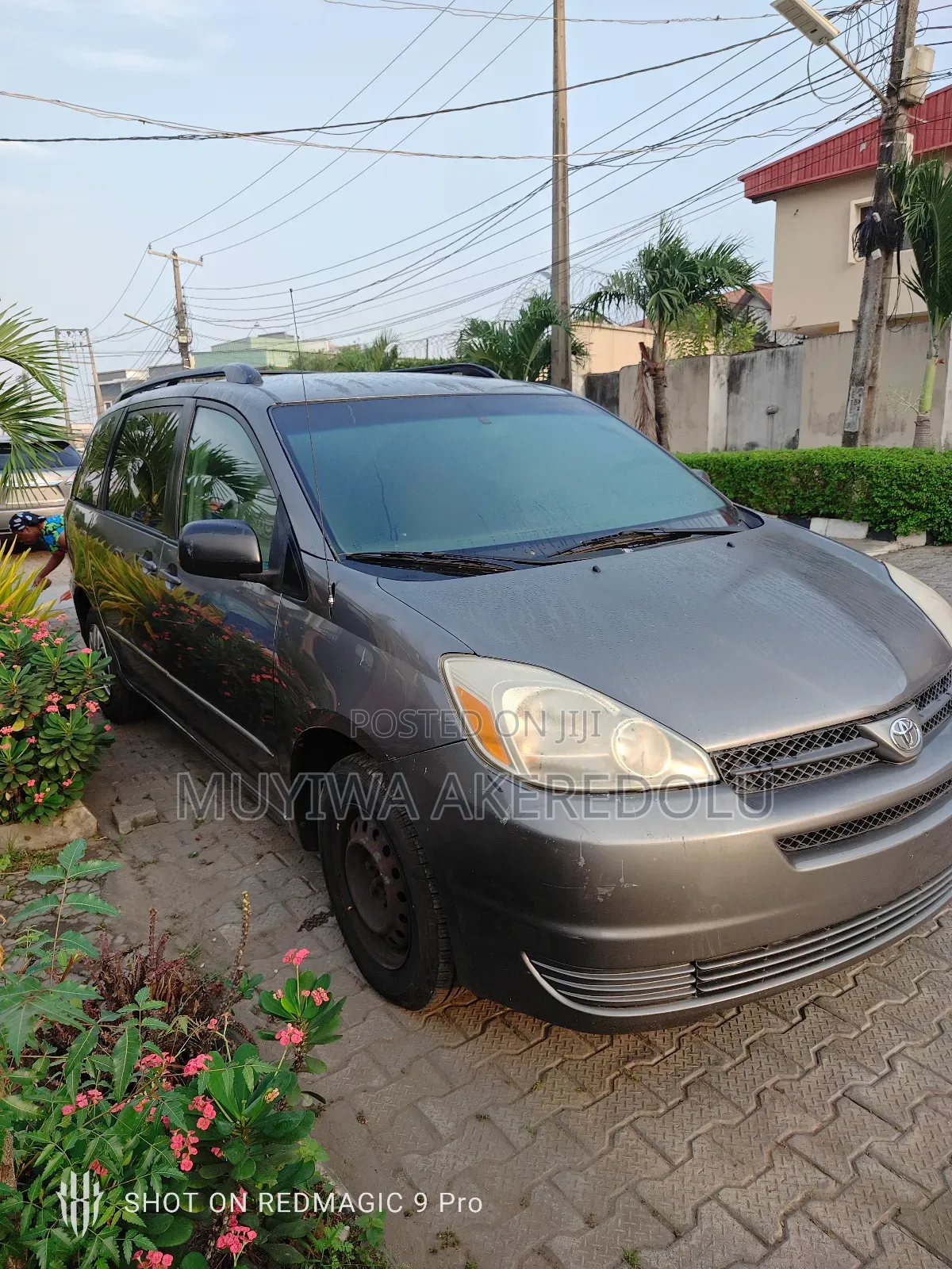 Toyota Sienna 2005 Gray