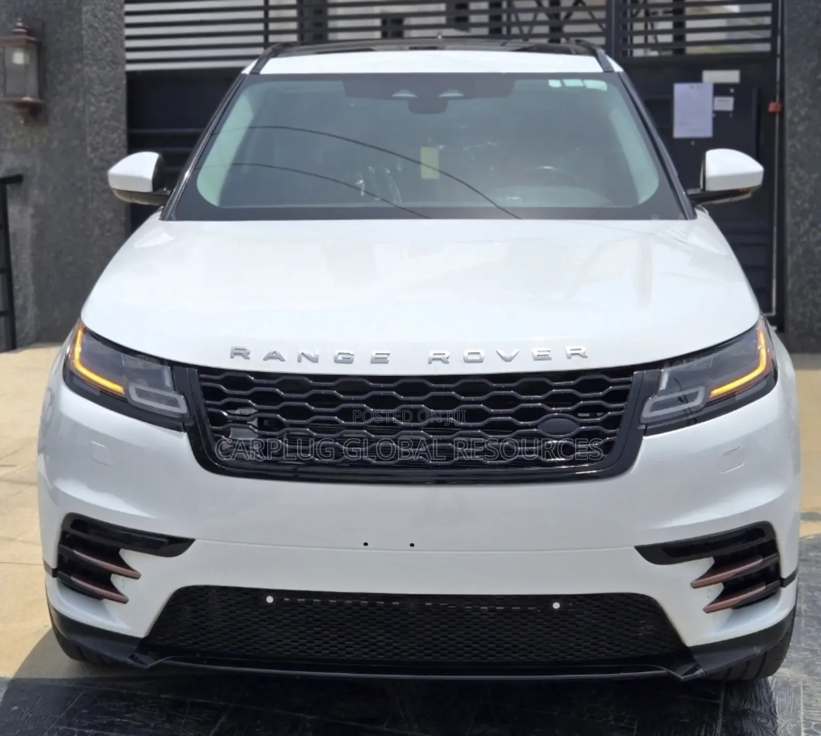Rover 220 2022 White