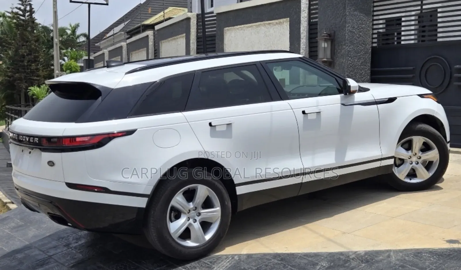 Rover 220 2022 White