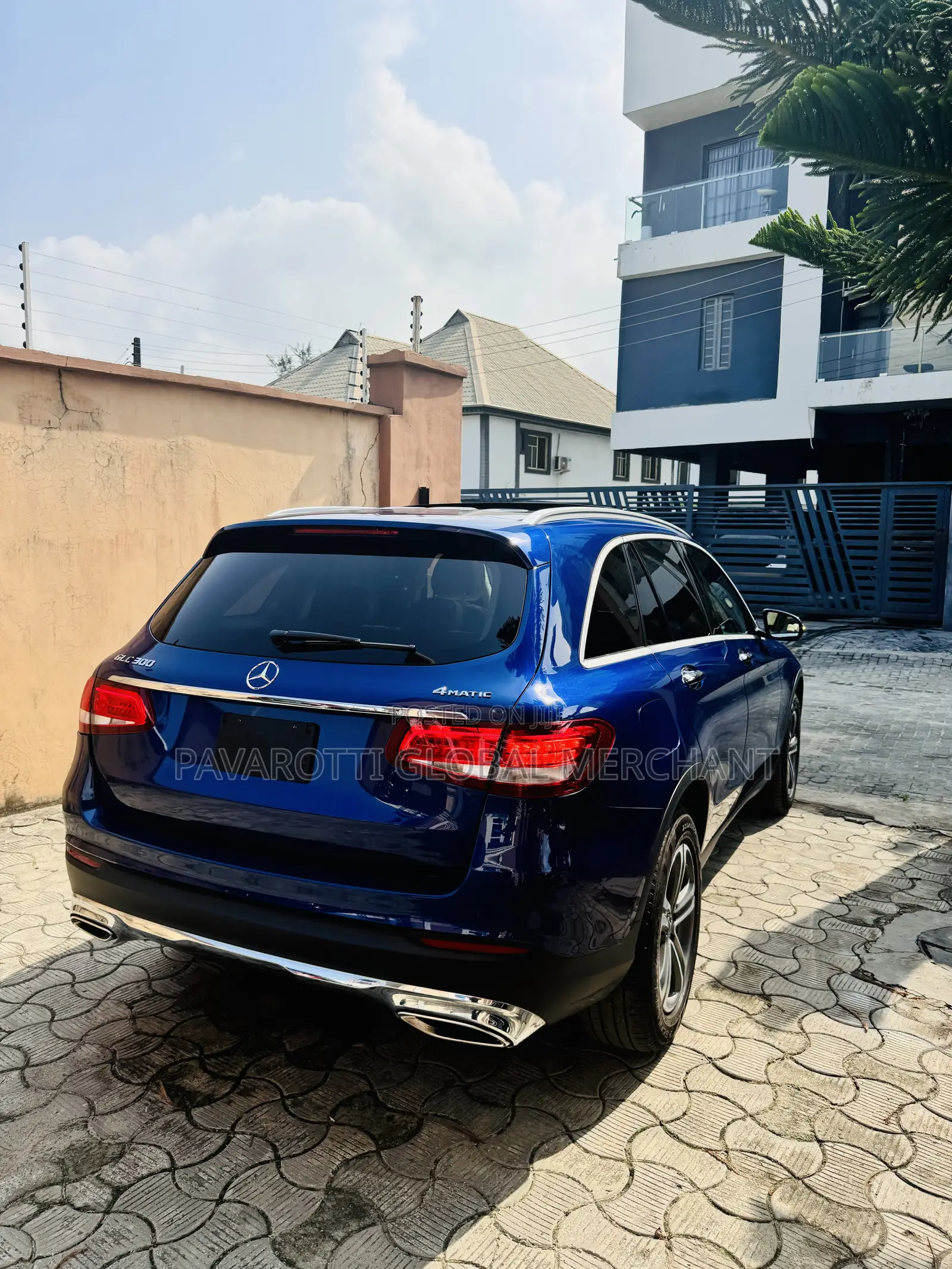 Mercedes-Benz GLC-Class 2019 Blue