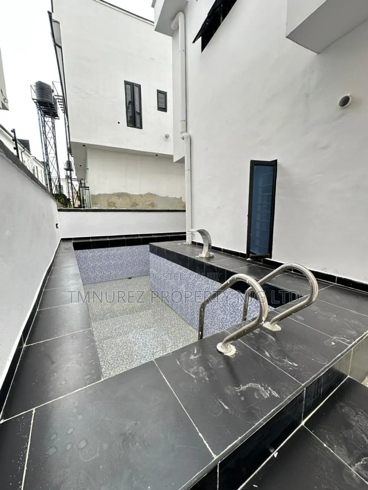 5bdrm Duplex in Ajah Elekki for sale