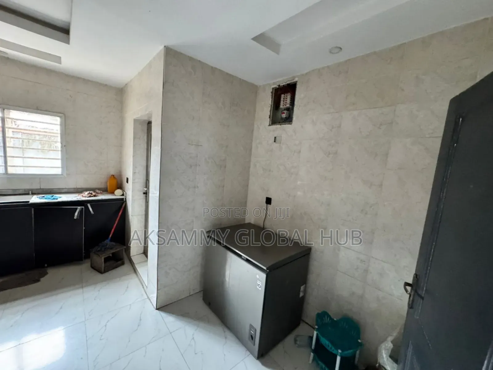 Furnished 4bdrm Bungalow in Ajao, Bodija, Ibadan for sale