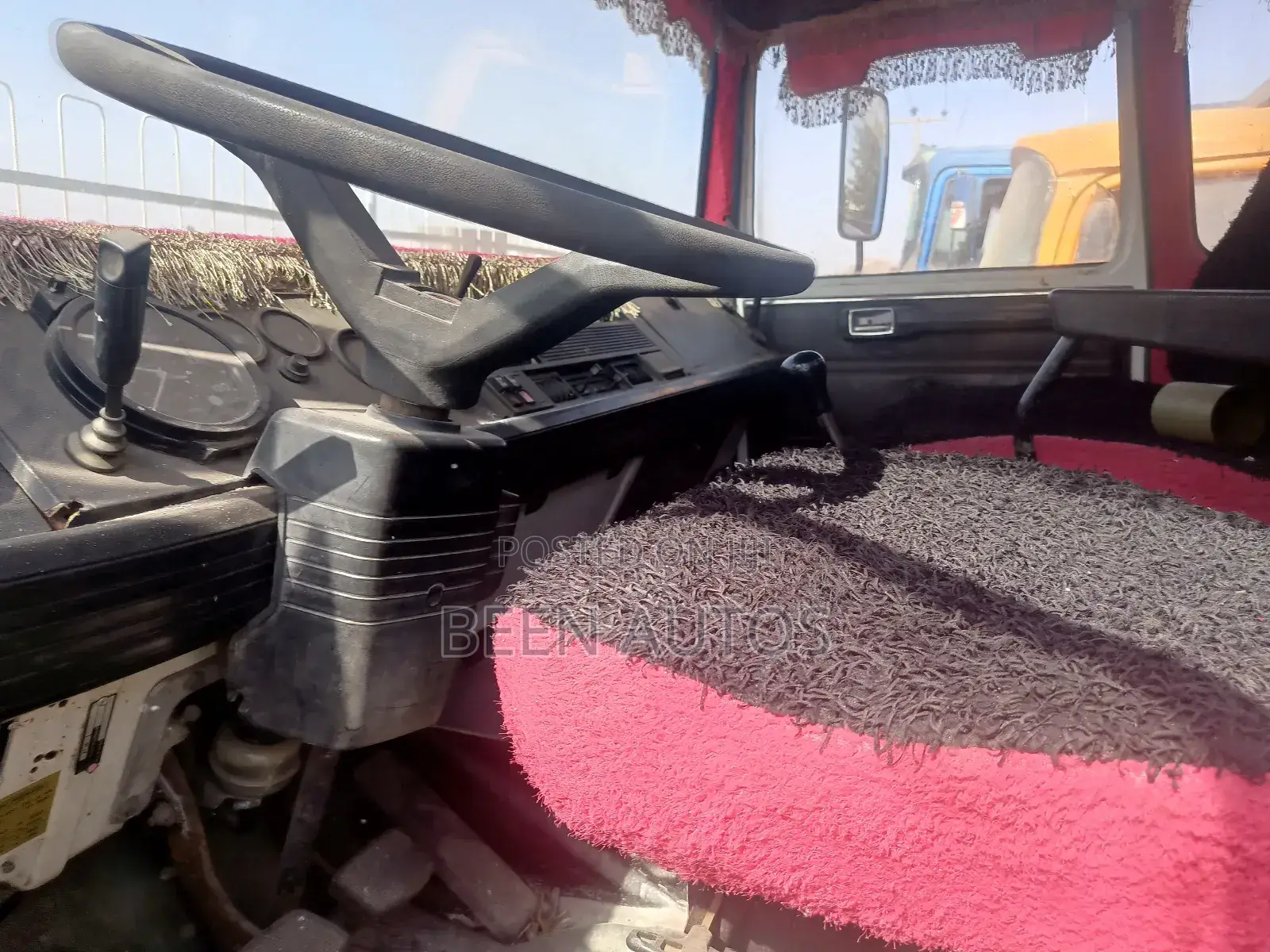Foreign Used Renault Tipper