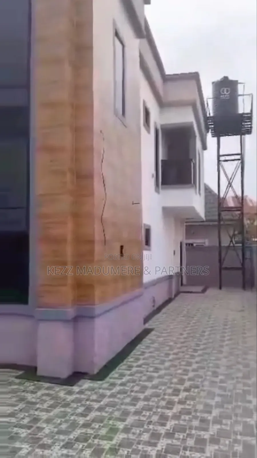 4bdrm Duplex in Area L , Owerri , for sale