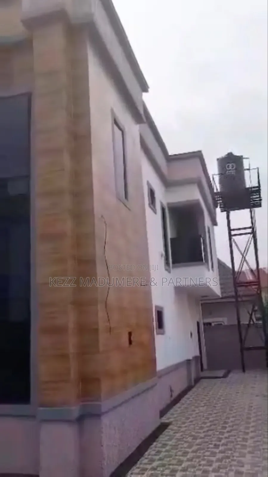 4bdrm Duplex in Area L , Owerri , for sale