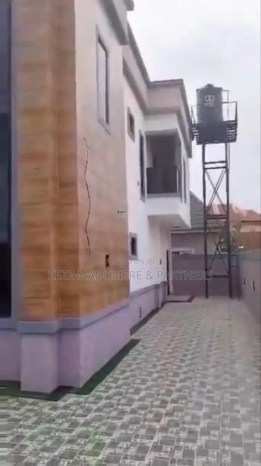 4bdrm Duplex in Area L , Owerri , for sale