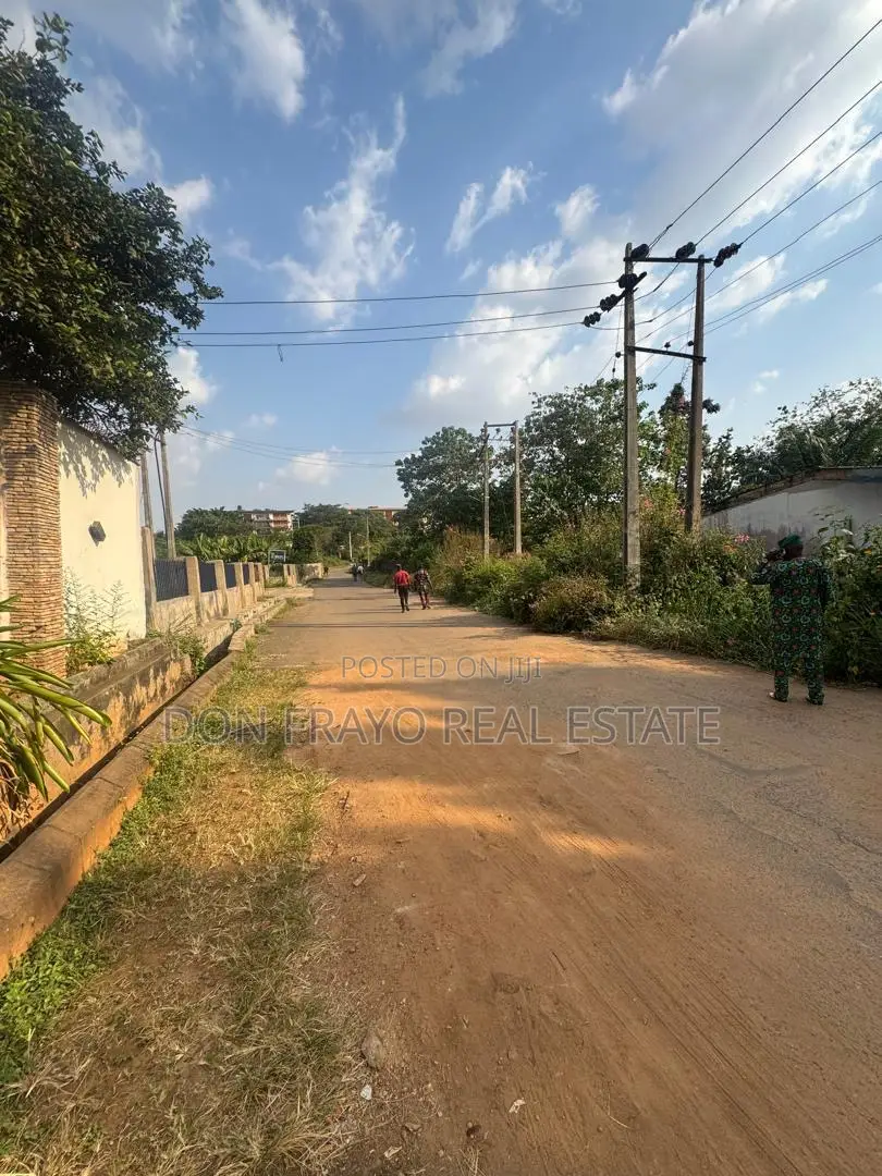 1000 SQM Land for Sale at Iyaganku Gra Ibadan