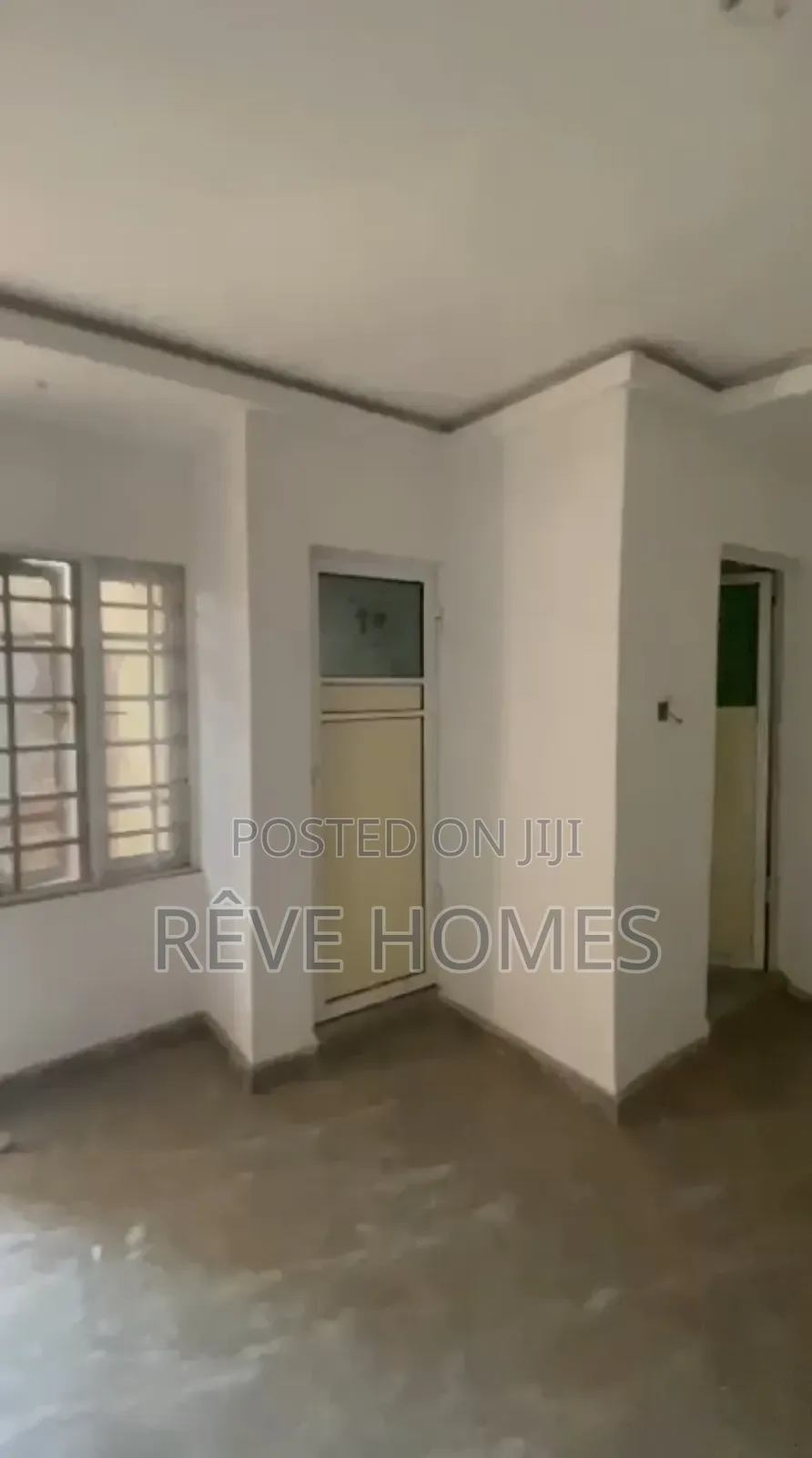 1bdrm Apartment in Lawanson, Surulere for rent