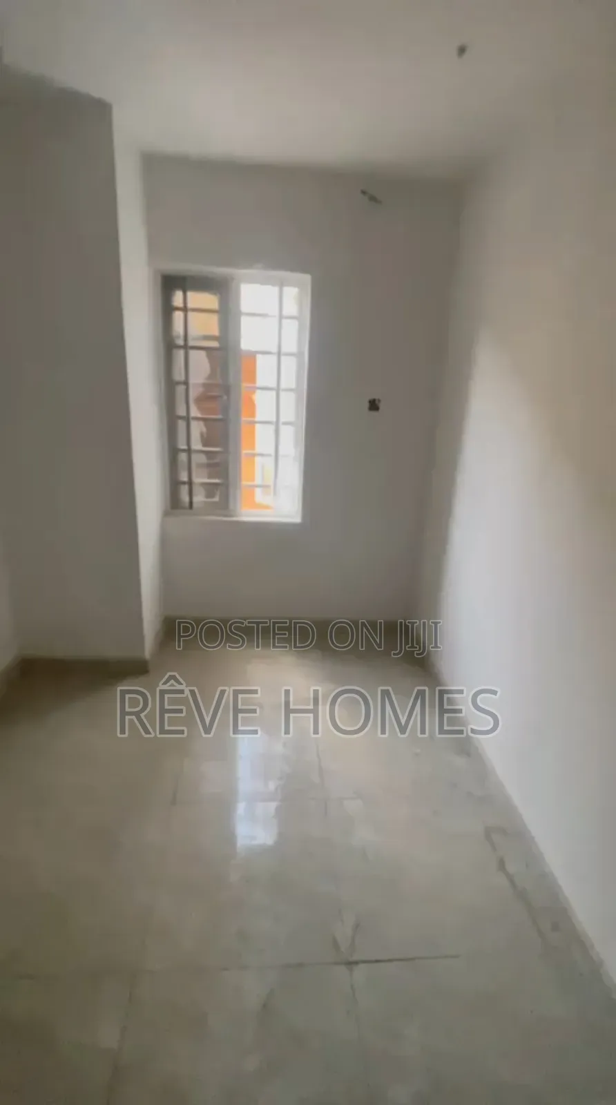 1bdrm Apartment in Lawanson, Surulere for rent