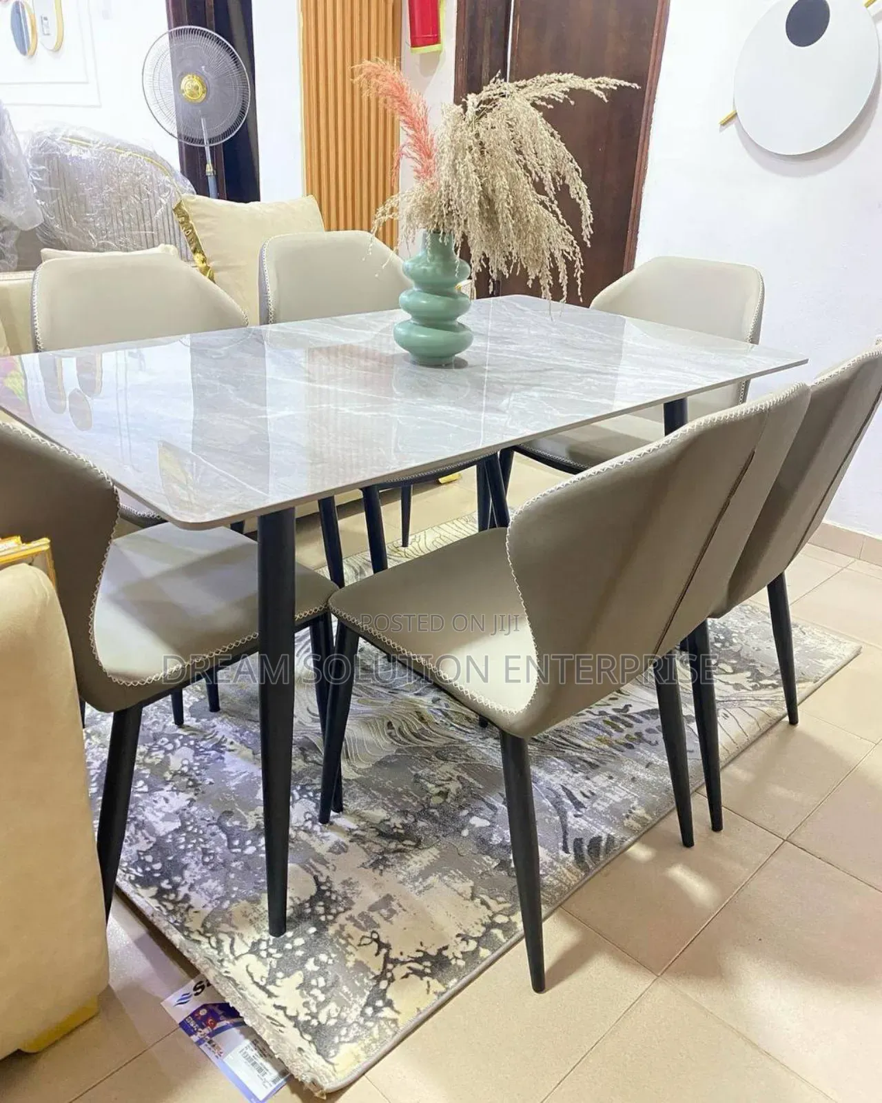 Standard Six Seater Dinning Table With Chairs