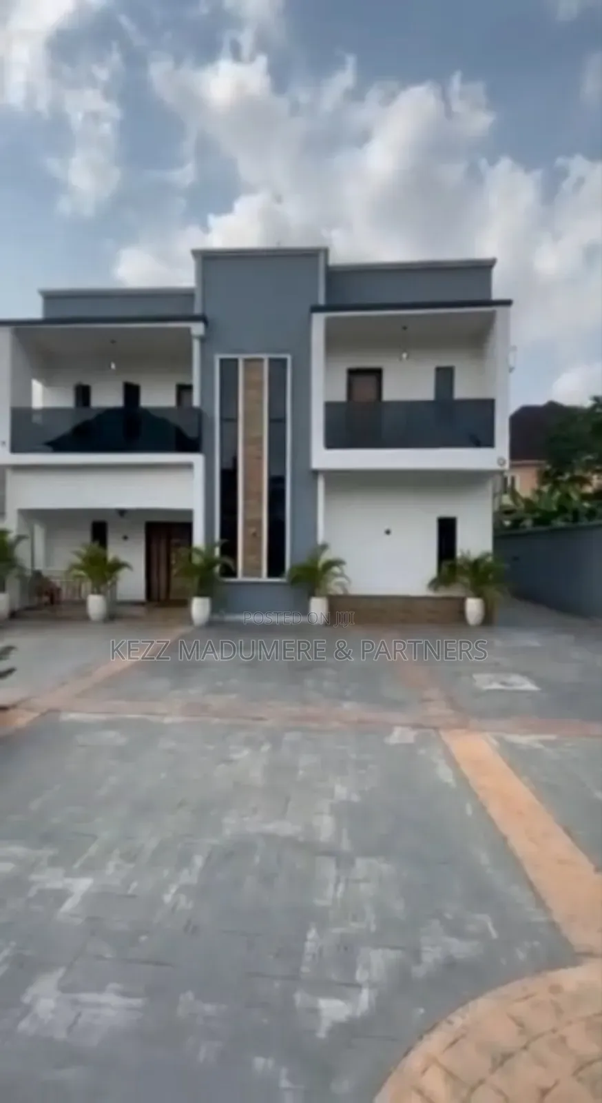 4bdrm Duplex in Shell Cooperative for sale