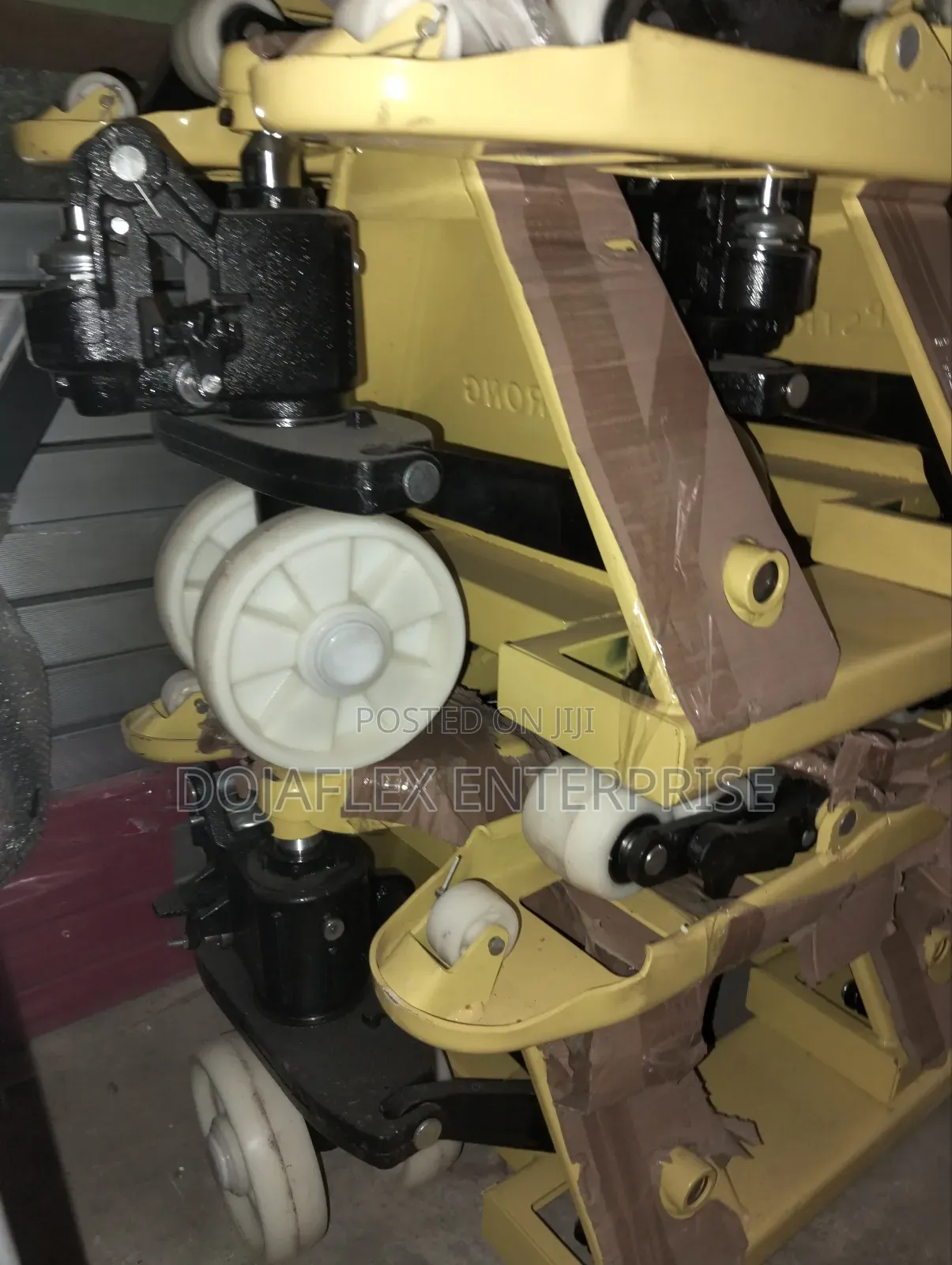 Industrial Hand Pallet Truck