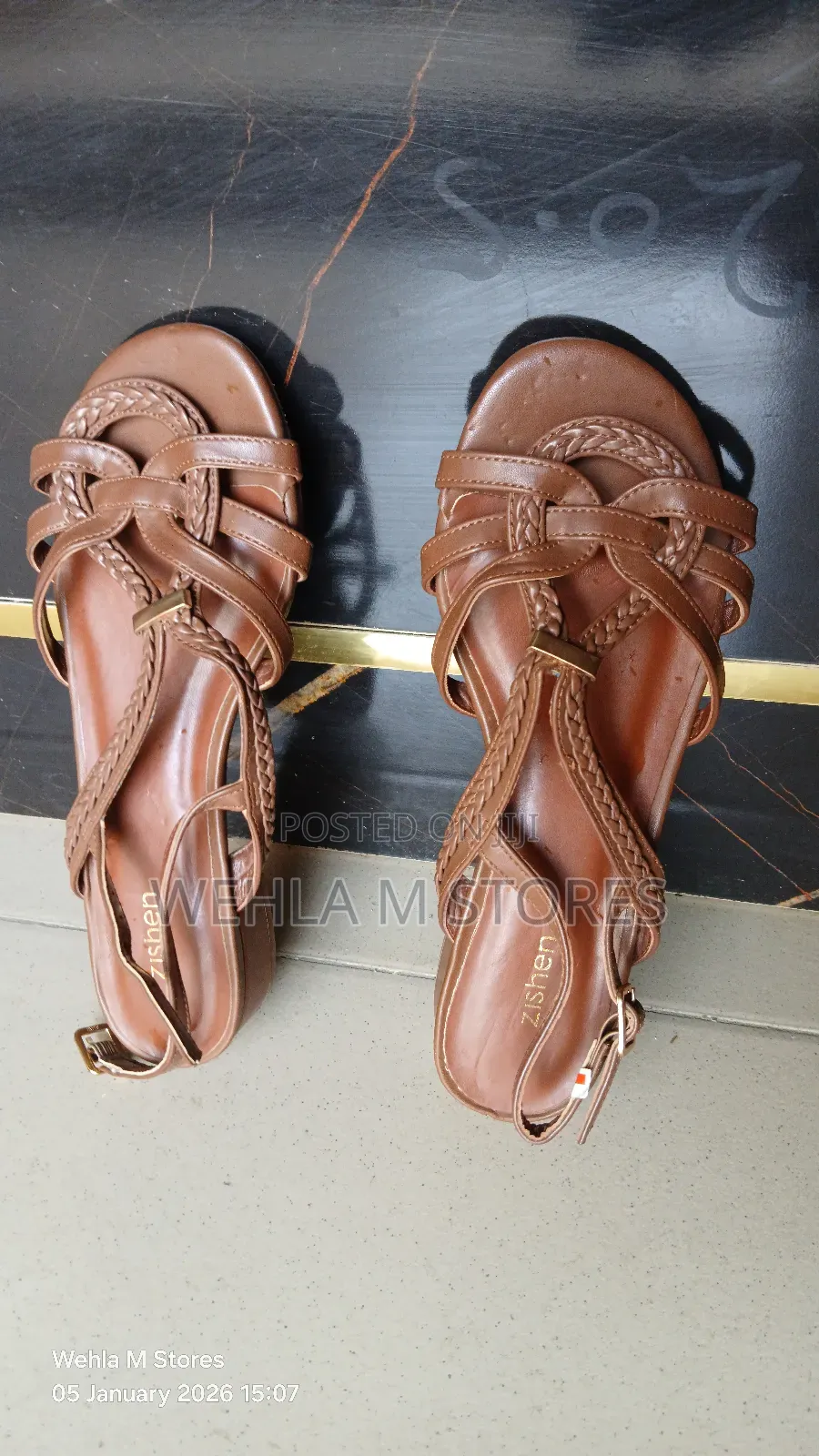Brown Leather Sandal - 235/36