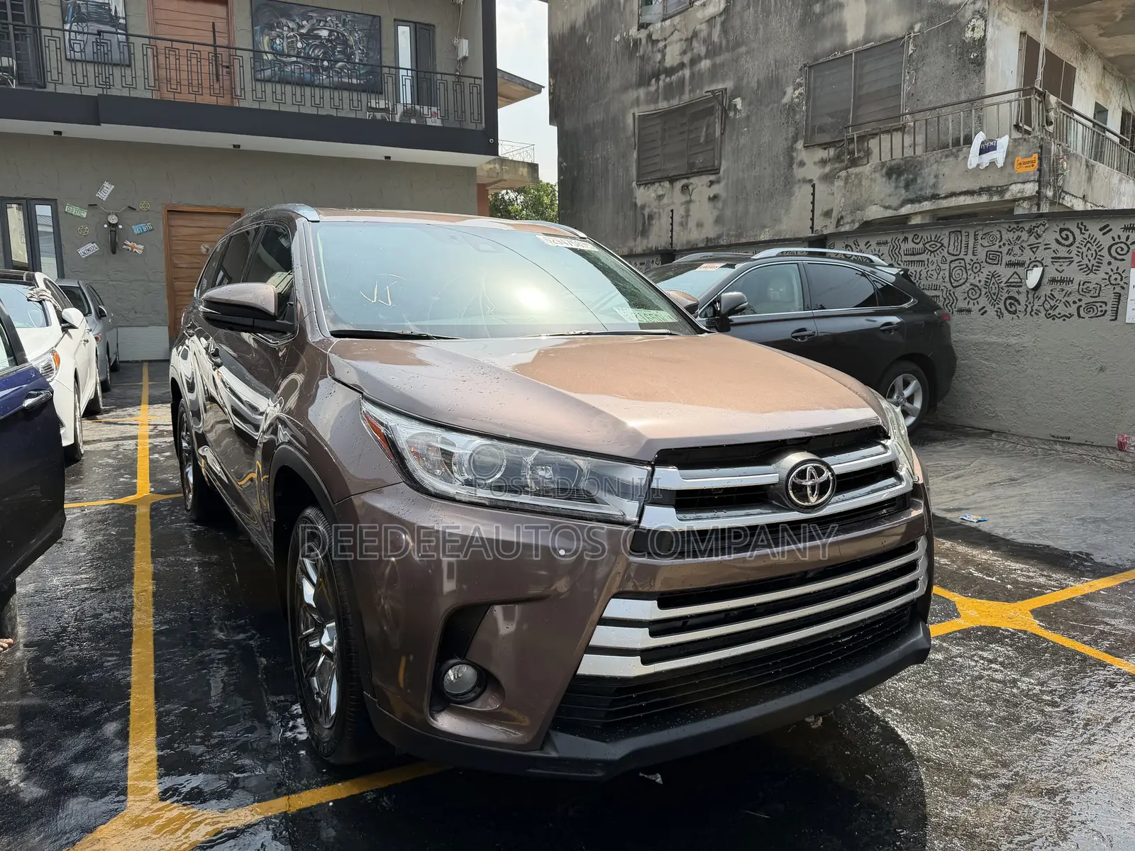 Toyota Highlander Limited 4x4 V6 (3.5L 6cyl 8A) 2017 Brown