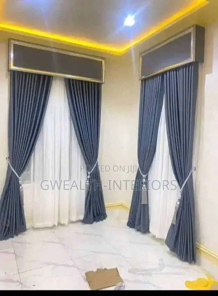 Complete Curtain With Board