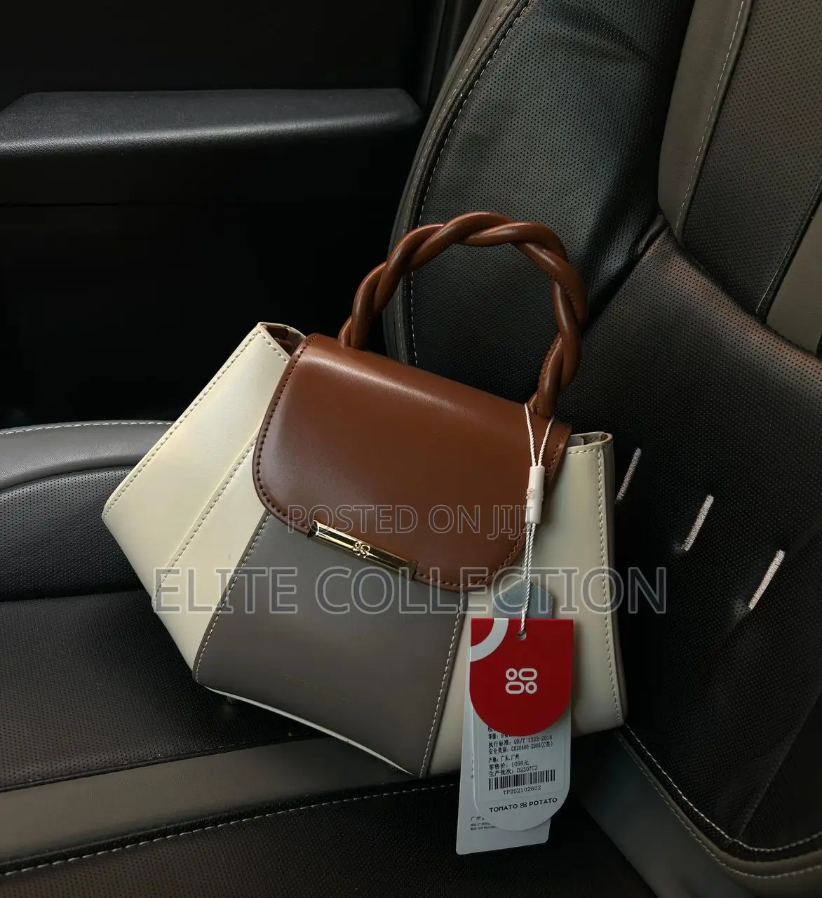Luxe Stock Bagcomes With a Longer Handle