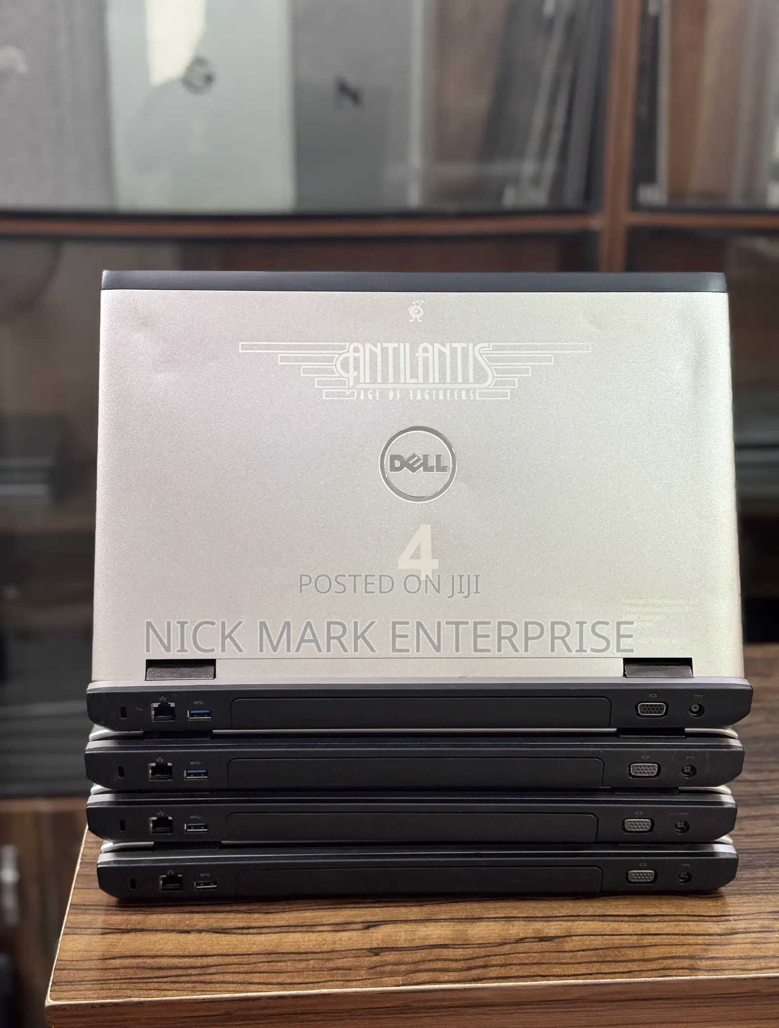 Laptop Dell Vostro 3550 4GB Intel Core i3 HDD 250GB
