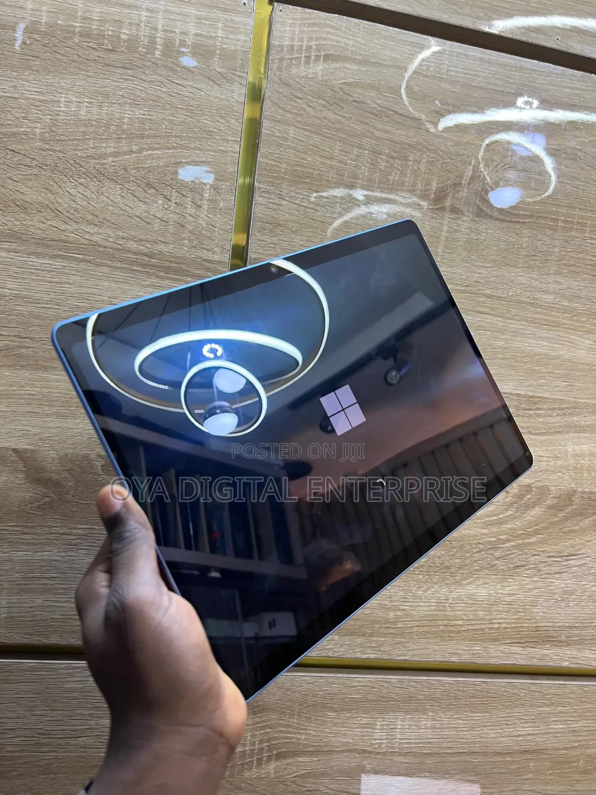 Laptop Microsoft Surface Pro 11th Edition, a Copilot+ PC 16GB SSD 1T
