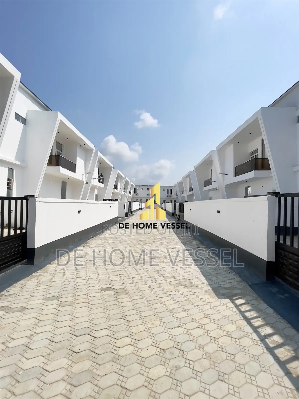 4bdrm Duplex in Ikota, Lekki for sale