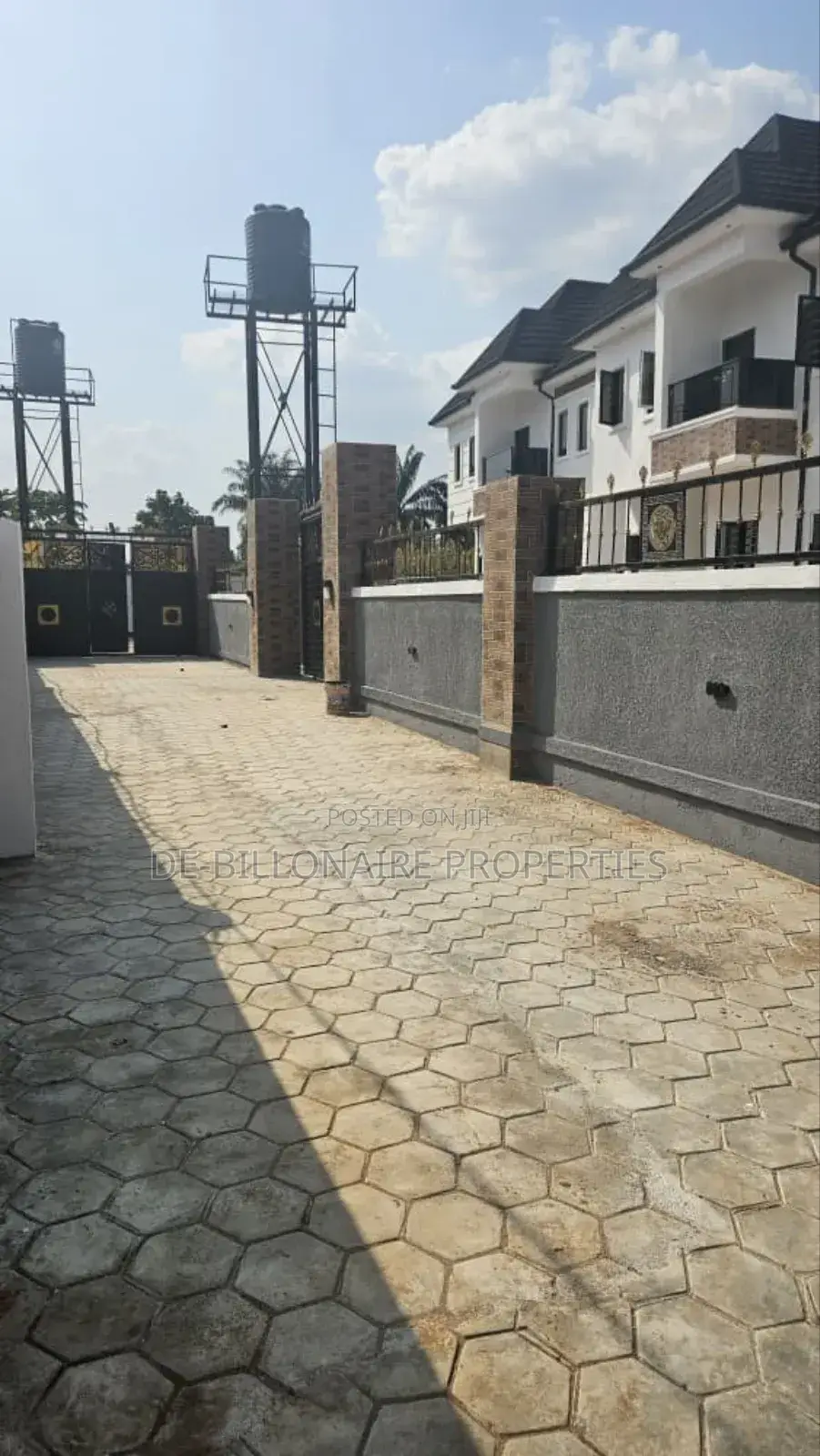 4bdrm Duplex in Owerri for sale