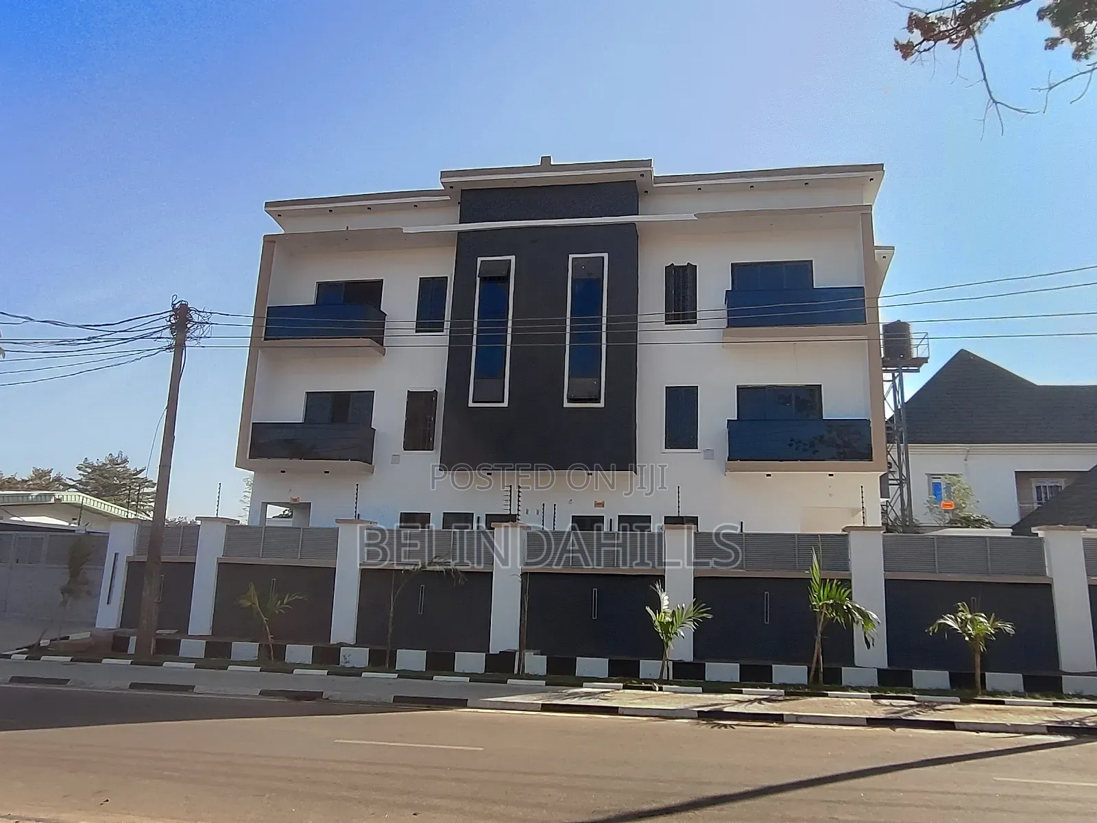 5bdrm Townhouse/Terrace in Zone 7 / Wuse for sale