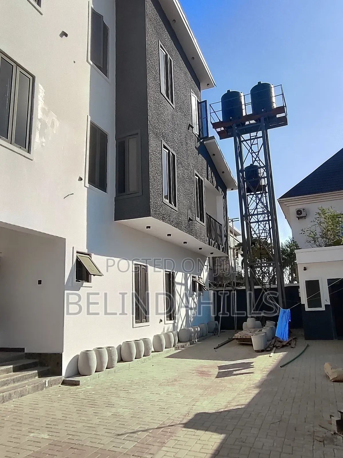 5bdrm Townhouse/Terrace in Zone 7 / Wuse for sale