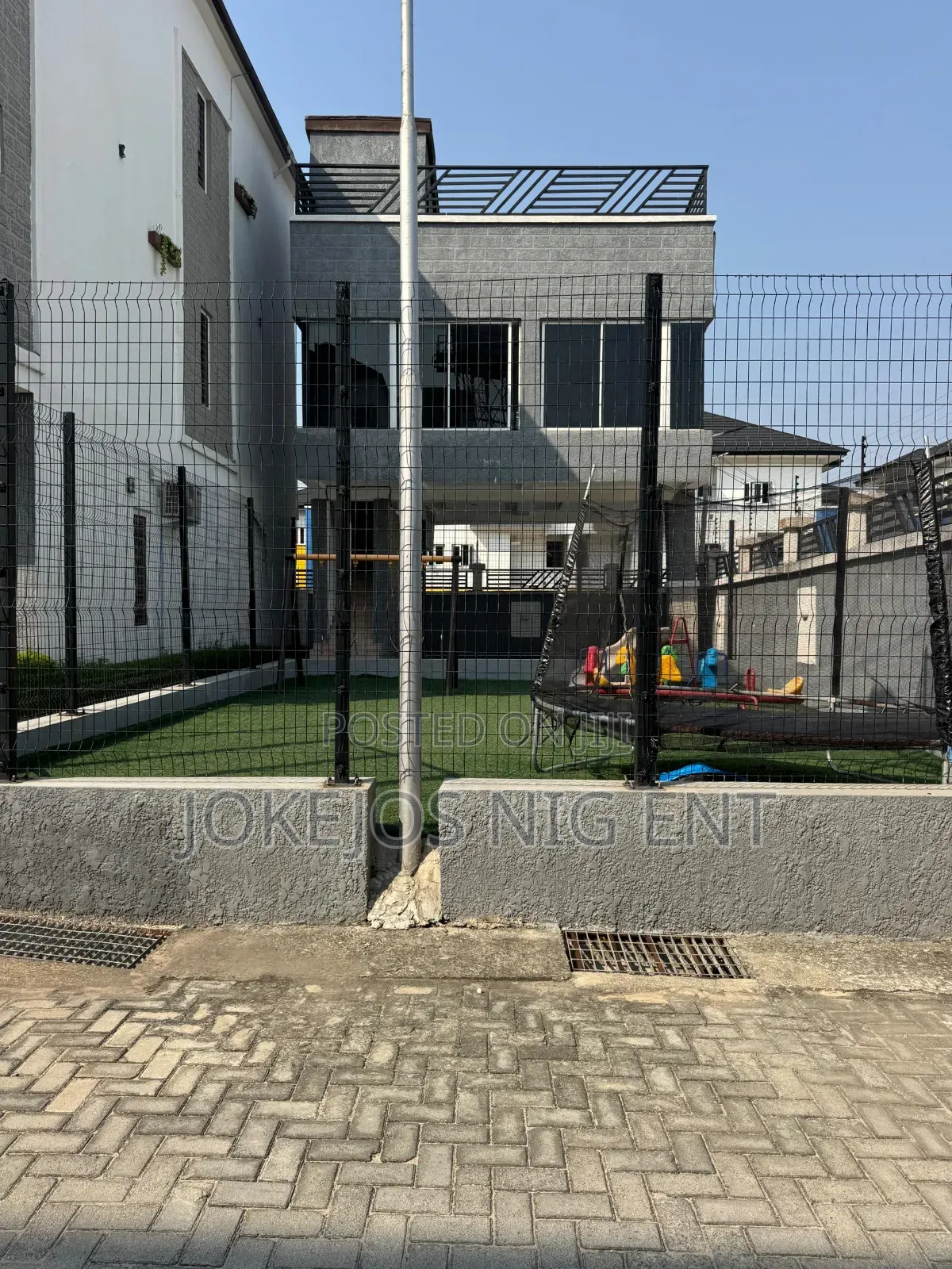 4bdrm Townhouse/Terrace in Ikate for sale