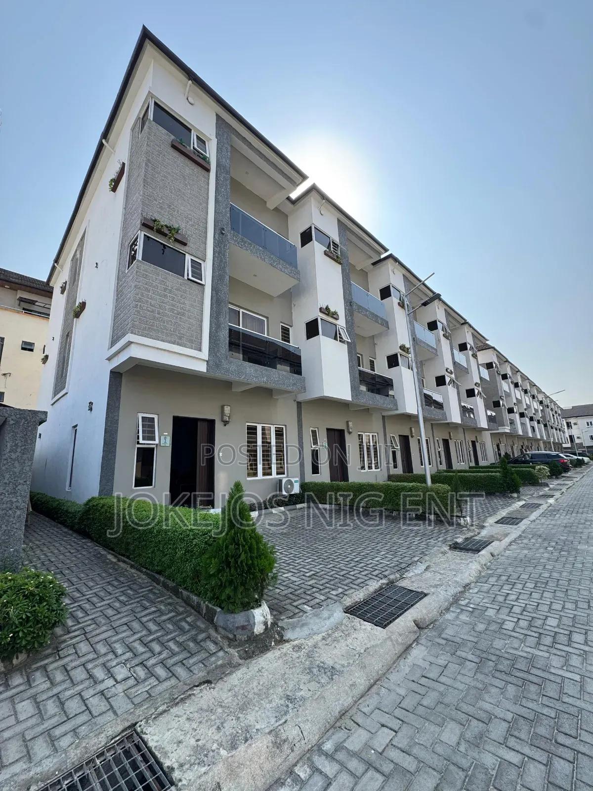 4bdrm Townhouse/Terrace in Ikate for sale