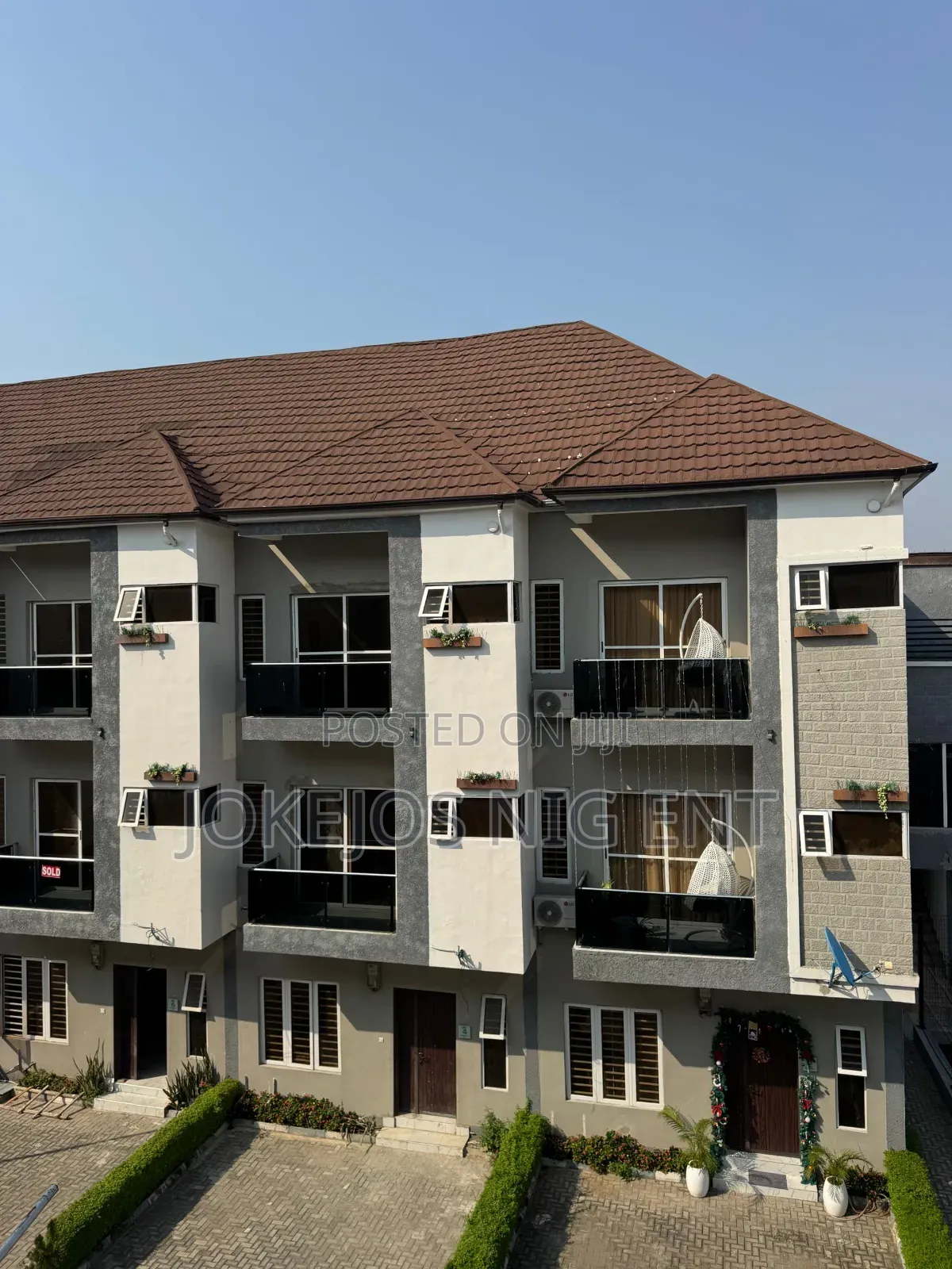 4bdrm Townhouse/Terrace in Ikate for sale