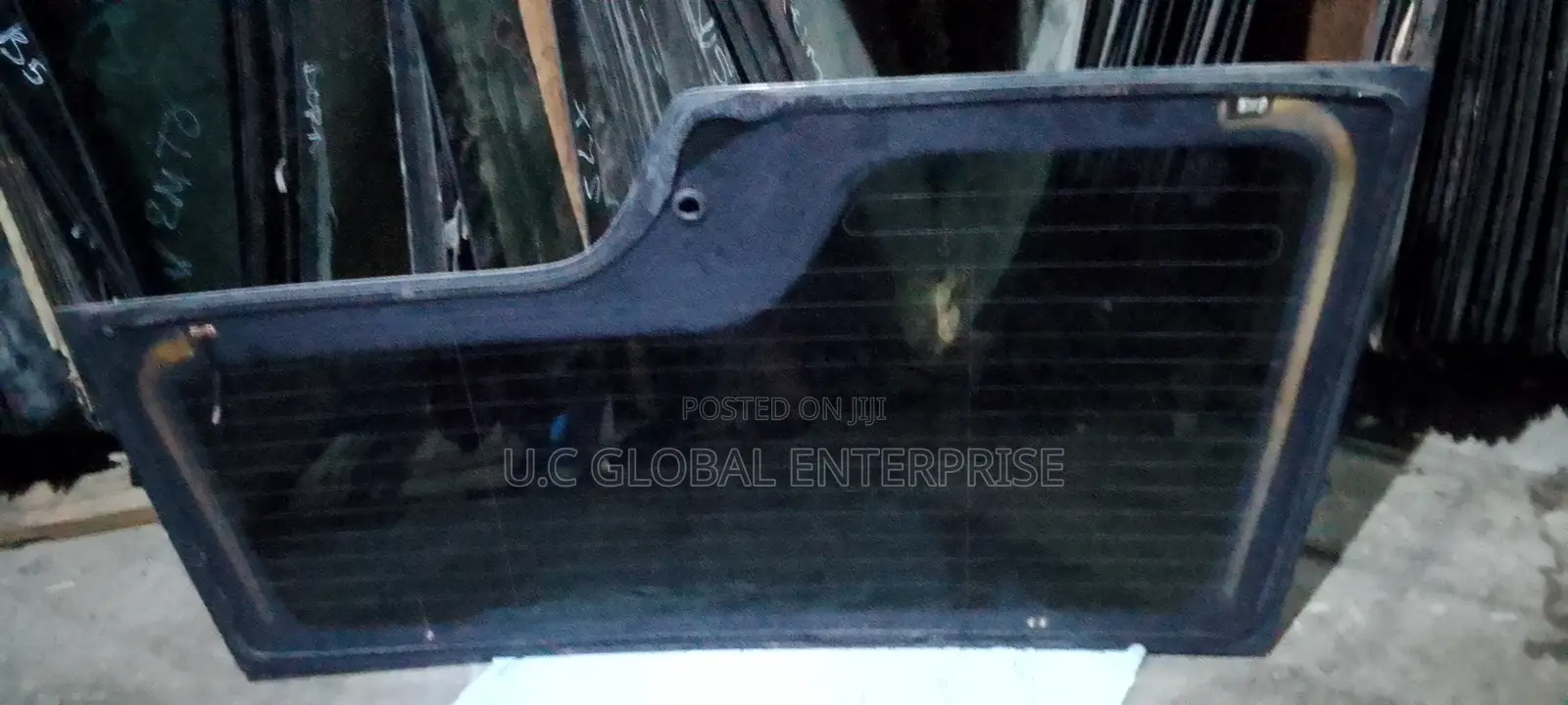 Back Windscreen Glass For