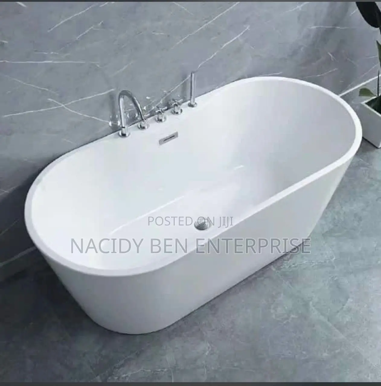 Free Standing Bathtub With Mixer