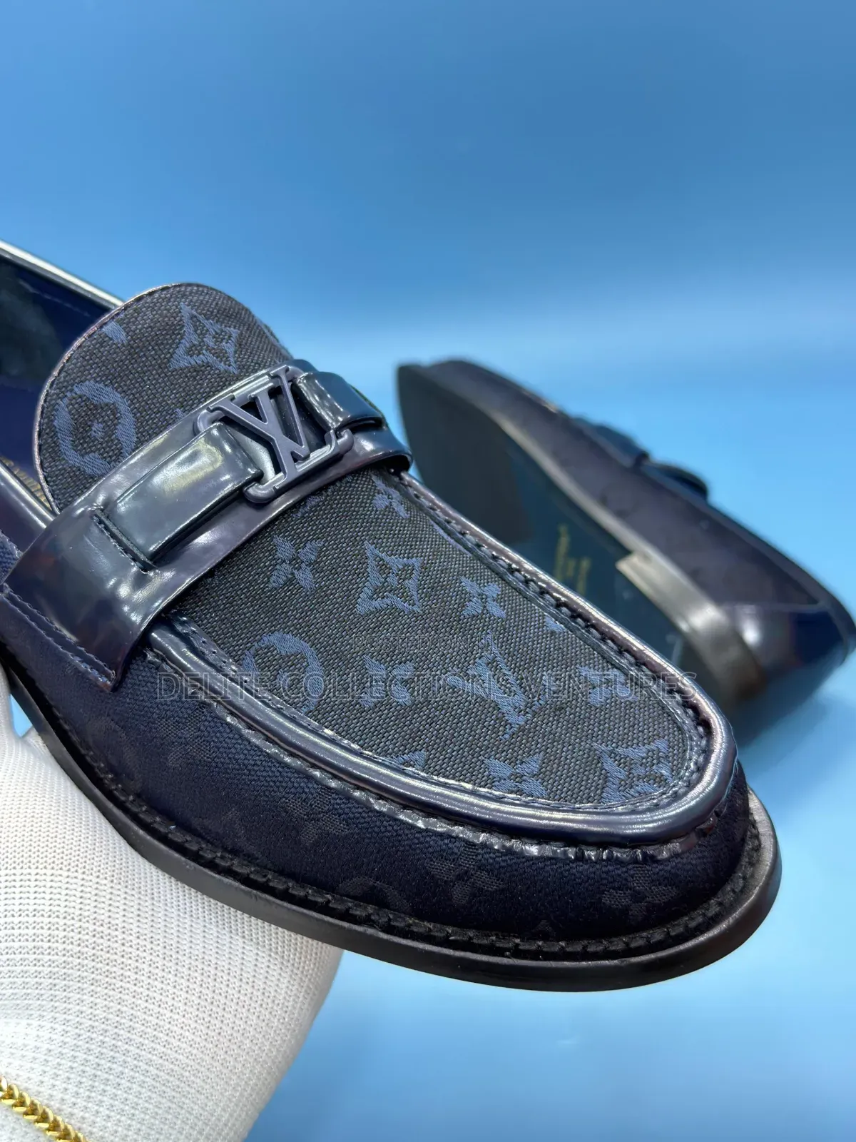 *Original Louis Vuitton Monogram Loafers*